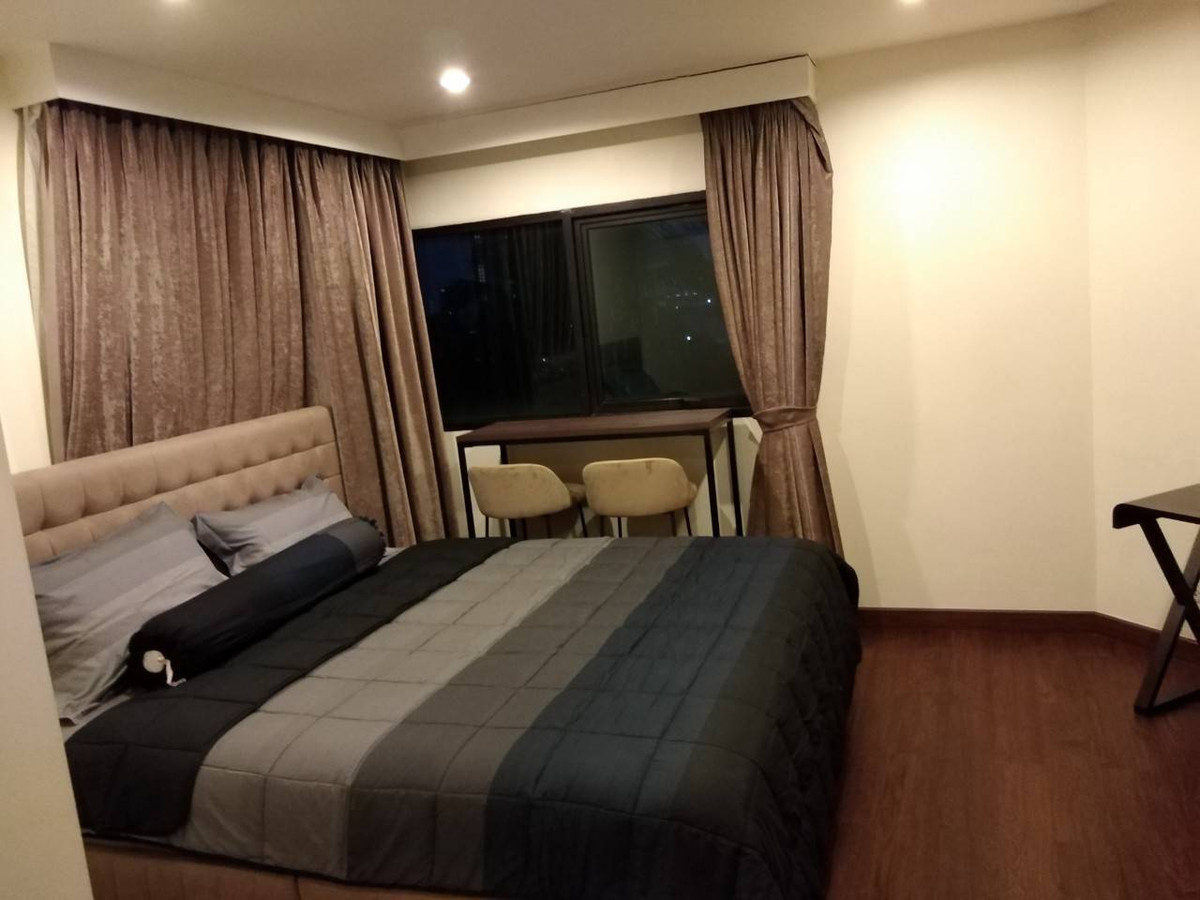 For SaleCondoSathorn, Narathiwat : For Sale Sathorn Garden beautiful room, very good price, fully furnished, location in the heart of Sathorn, convenient travel, great value.