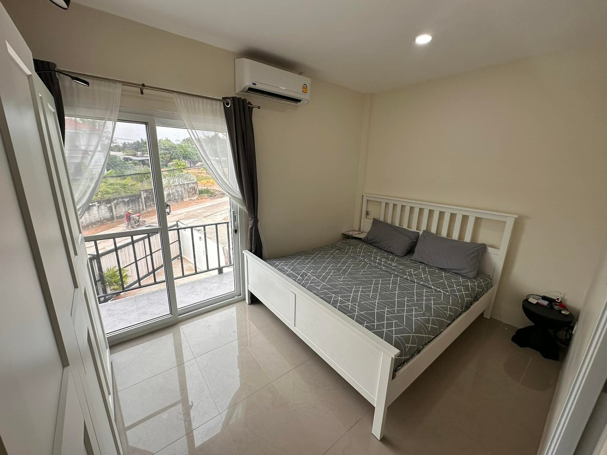 For SaleHousePattaya, Bangsaen, Chonburi : Eakmongkol 4 / 2 Bedrooms (SALE WITH TENANT) AM001