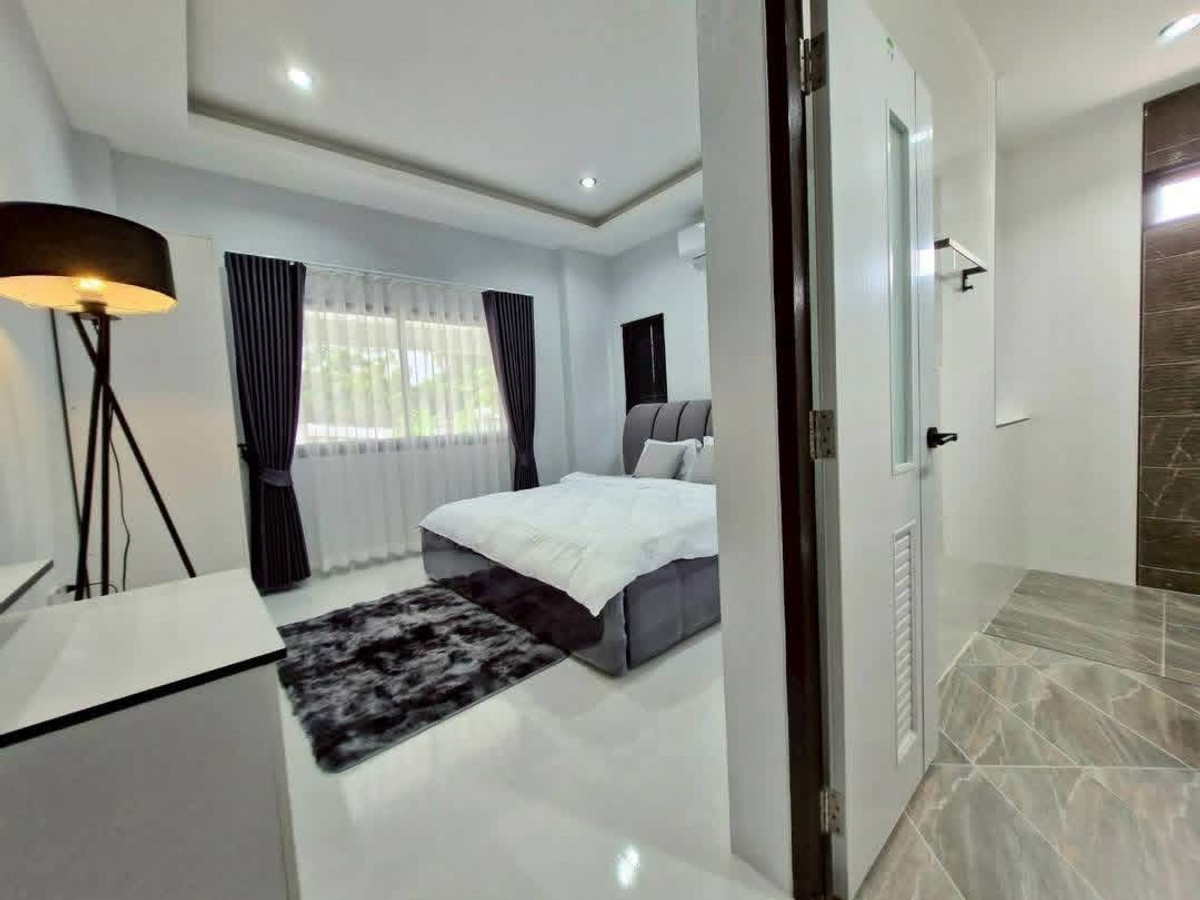 For SaleHousePattaya, Bangsaen, Chonburi : Detached House Soi Lung Chiu Huai Yai / 3 Bedrooms (FOR SALE) AM019