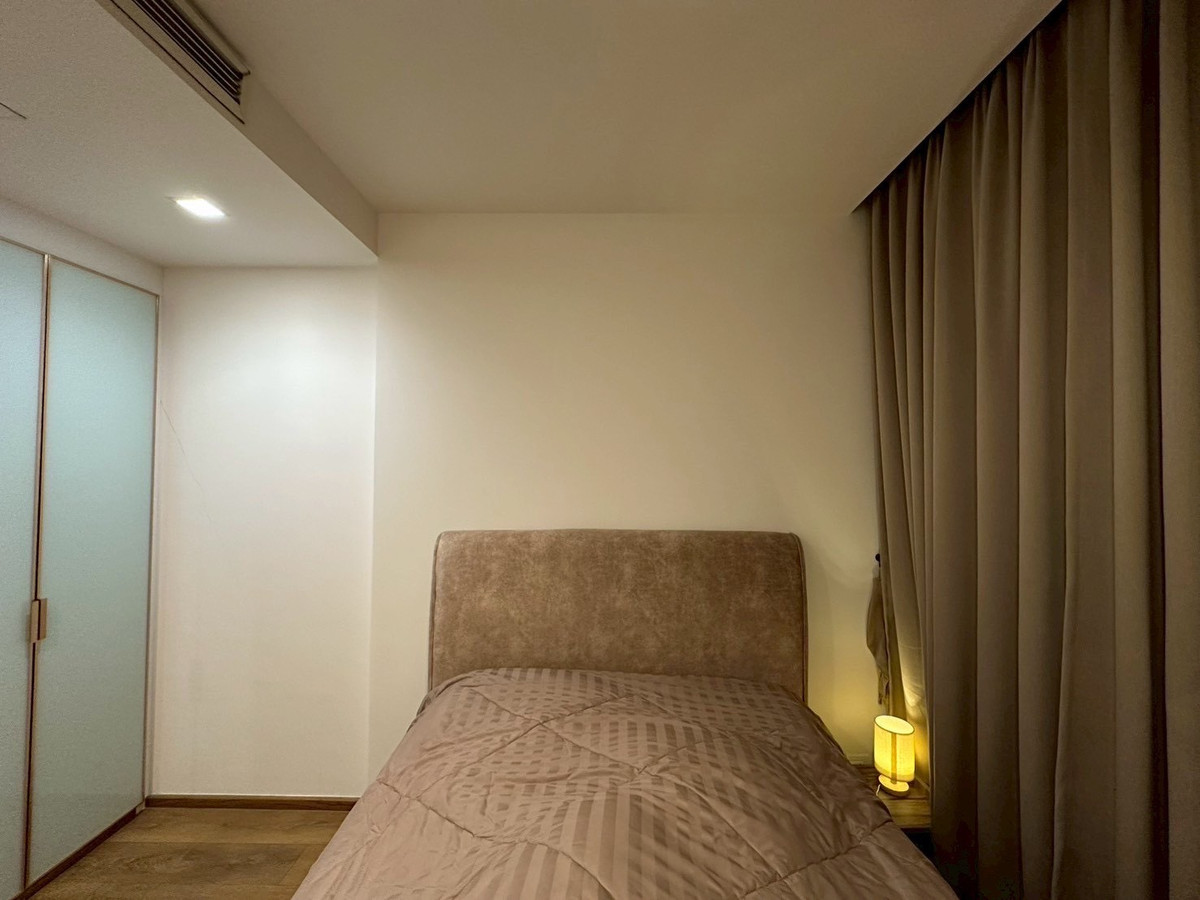 ขายคอนโดสุขุมวิท อโศก ทองหล่อ : Noble Be33 คอนโด 1 ห้องนอน ใจกลางสุขุมวิท 33 Please call: 062-496-6454