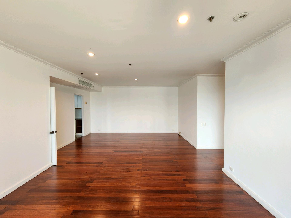 For RentCondoWongwianyai, Charoennakor : River View ❤️ Baan Chao Praya Condominium for Rent 
 Near Icon Siam