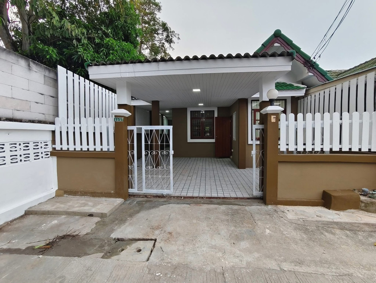 For SaleTownhomePattaya, Bangsaen, Chonburi : Saenrak Project 3 Townhouse / 2 Bedrooms (FOR SALE) AM013