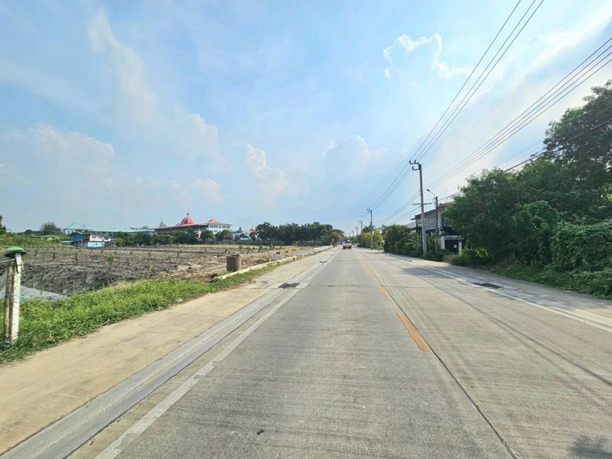 ขายที่ดินบางแค เพชรเกษม : ขาย ที่ดิน 5 ไร่ 1 งาน 12 ตารางวา ติดถนนบางบอน 5 สายเดิม ติดโรงเรียนสารสาสน์วิเทศหนองแขม แขวงหนองแขม เขตหนองแขม กรุงเทพมหานคร