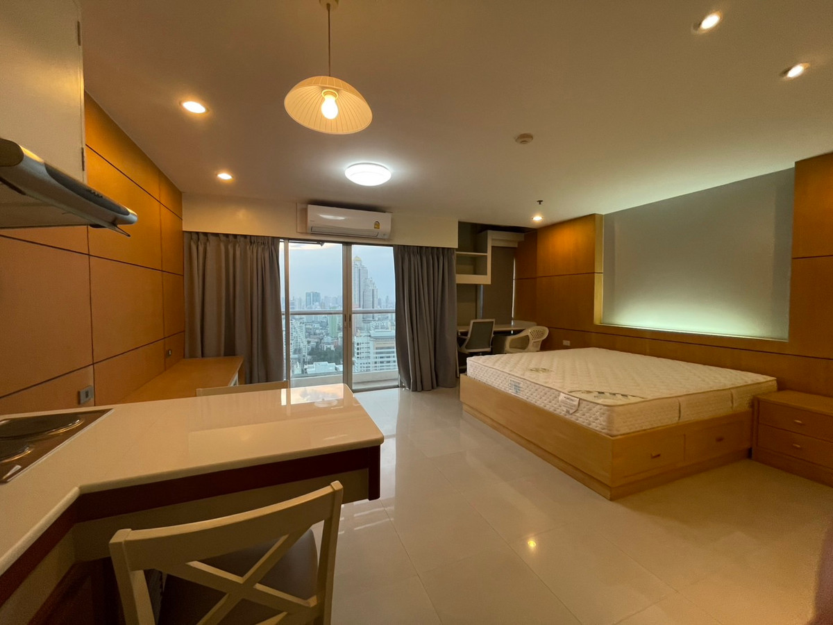 ให้เช่าคอนโดสีลม ศาลาแดง บางรัก : เช่า ห้องคอนโด สีลม สวีท (สาทร 12)