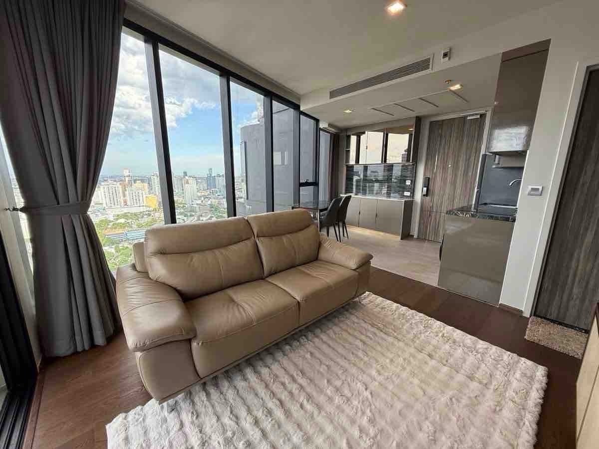 ให้เช่าคอนโดสุขุมวิท อโศก ทองหล่อ : ▲ Ideo Q Sukhumvit 36 ▲ 1 Bed | 1 Bath | 44.5 sq.m. | 41st Fl. • Rare corner unit with panoramic Sukhumvit city view ❤️‍🔥