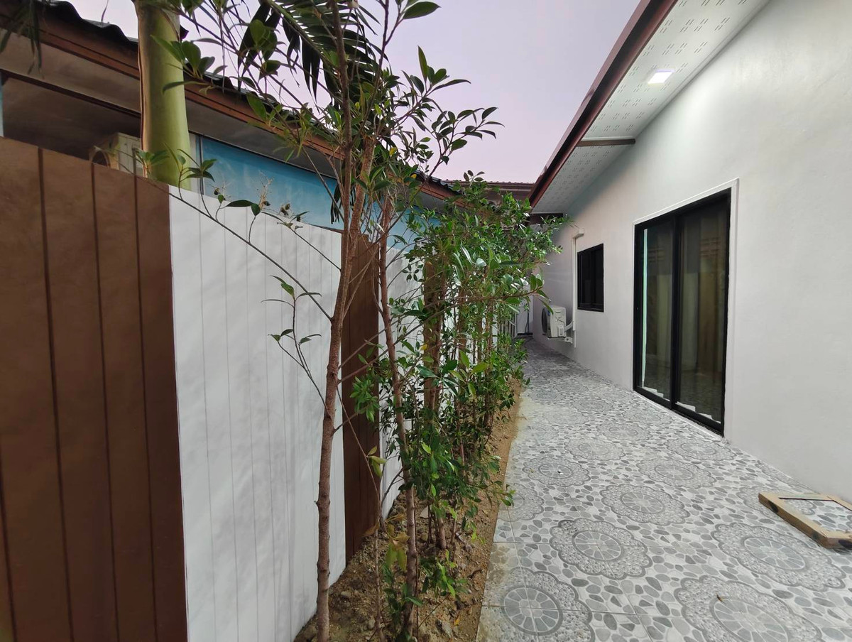 For SaleHousePattaya, Bangsaen, Chonburi : House with land in Soi Tesaban 1 / 3 bedrooms (for sale), House with land in Soi Tesaban 1 / 3 Bedrooms (FOR SALE) AM020