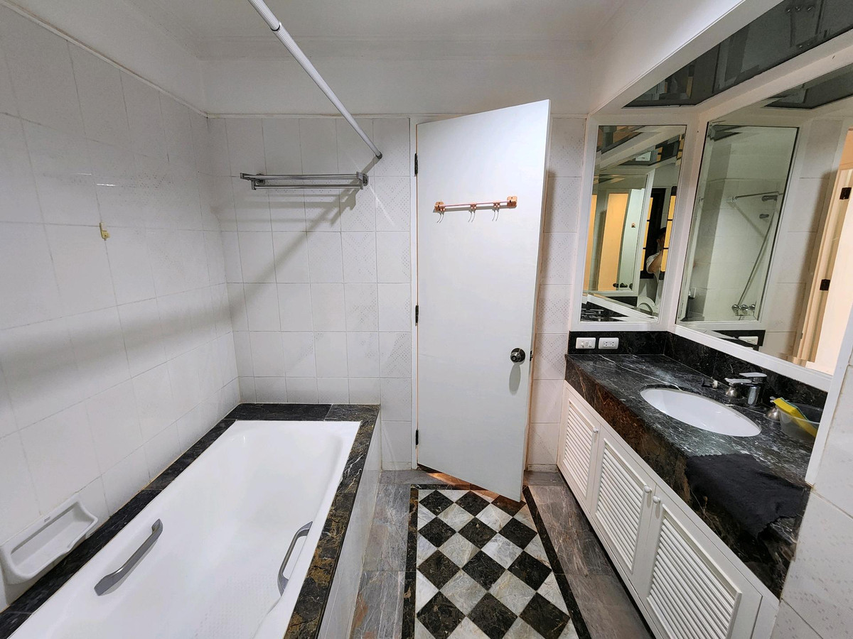 For RentCondoWongwianyai, Charoennakor : River View ❤️ Baan Chao Praya Condominium for Rent 
 Near Icon Siam