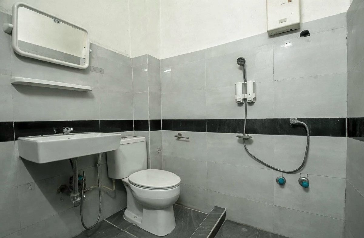 For SaleTownhomeSathorn, Narathiwat : Rare Sathorn Townhome for Sale near MRT Lumphini | Rama 4 – Yen Akat | Home Office Potential