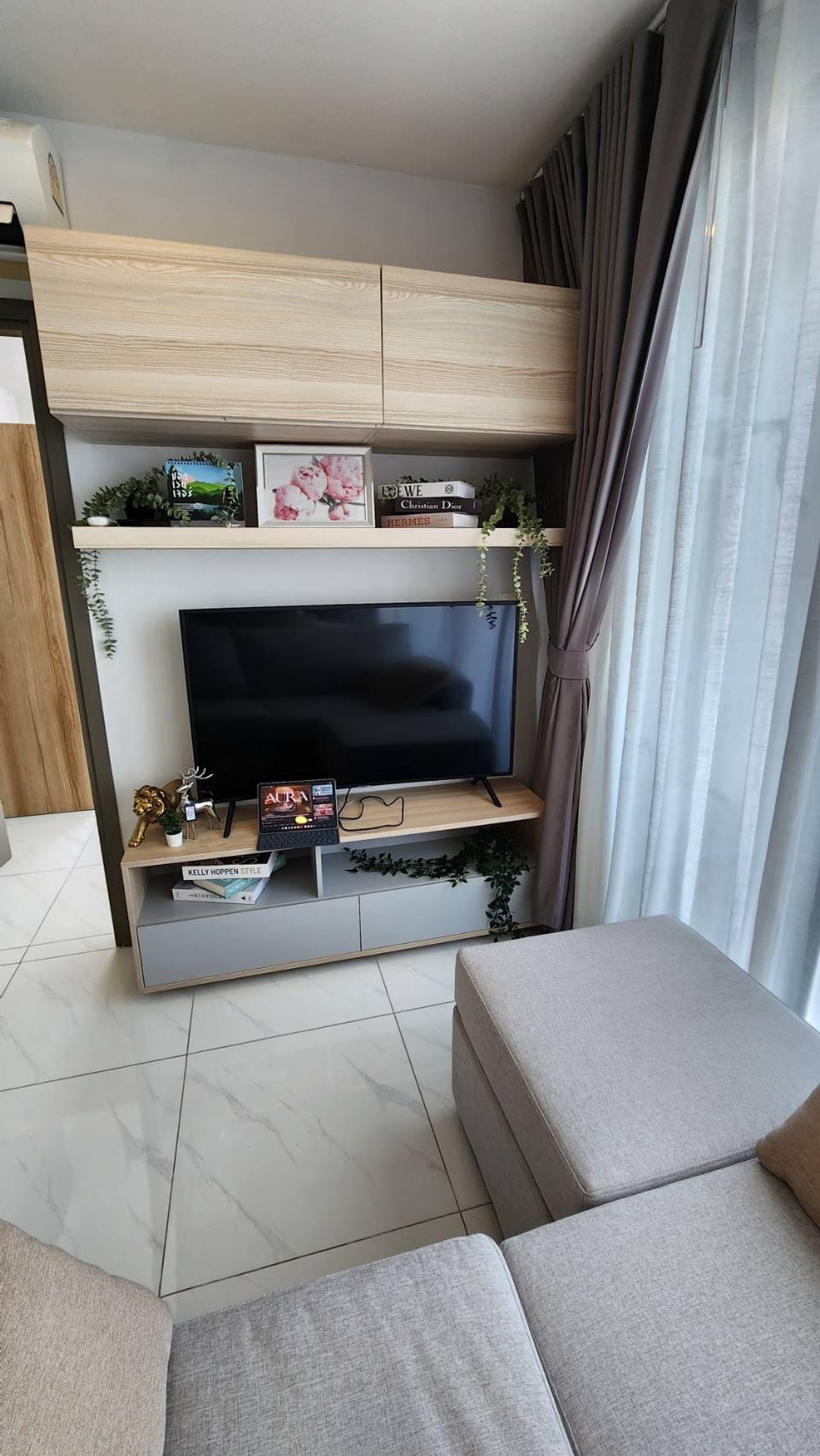 For RentCondoBangna, Bearing, Lasalle : Condo for Rent: Ideo O2 Near BTS Bang Na (approx. 300 meters)