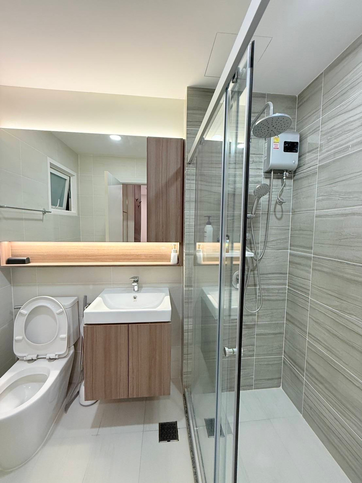 For RentCondoRamkhamhaeng, Hua Mak : Condo for Rent 2 Beds 2 Baths : Supalai Veranda Ramkhamhaeng