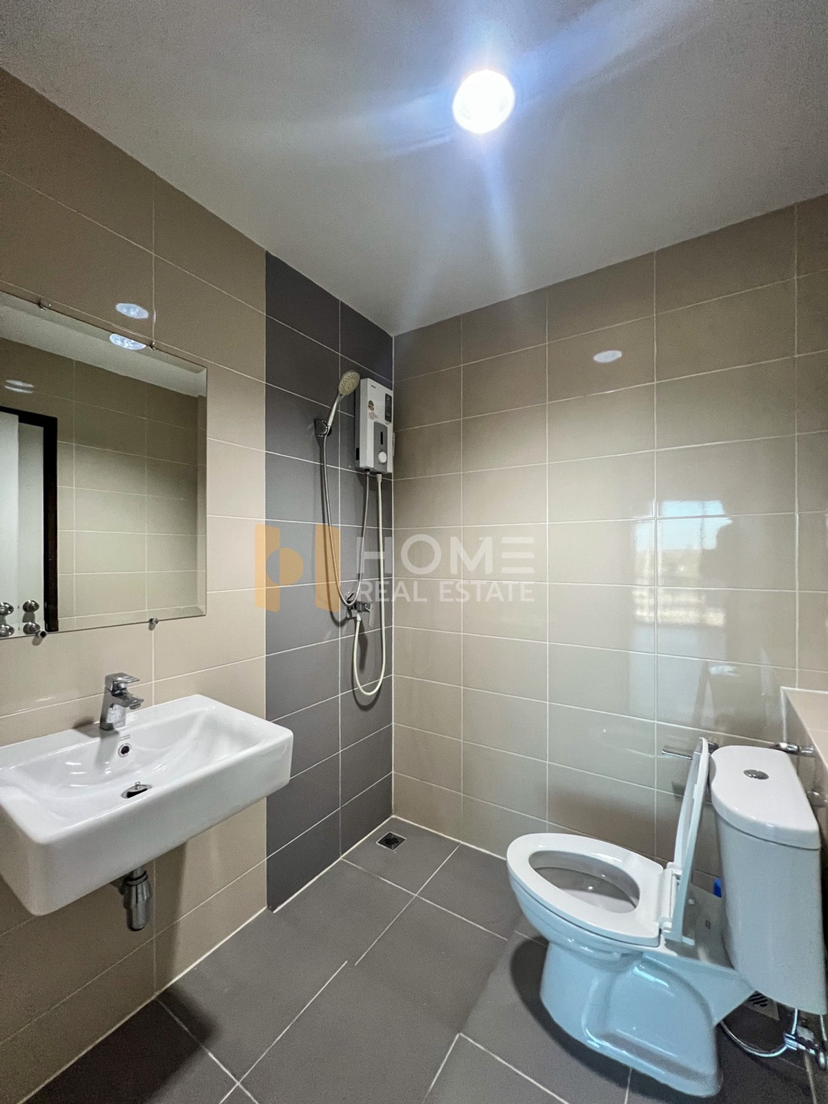 For RentHome OfficeMin Buri, Romklao : City Link Rama 9 - Srinakarin / 5 Bedrooms (FOR SALE) BZD096