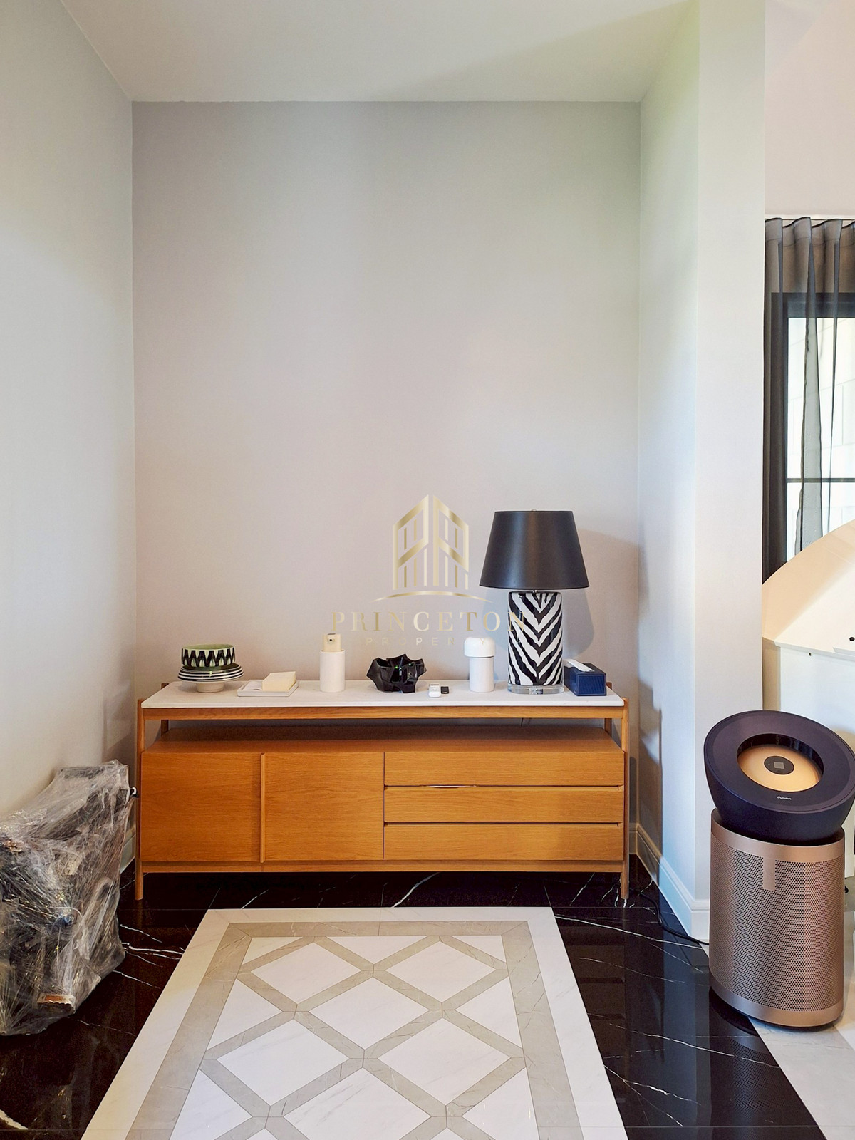 บ้านพัฒนาการ ศรีนครินทร์ : ขายหรือให้เช่า บ้านหรูสไตล์คฤหาสน์ นาราสิริ กรุงเทพกรีฑา 📞092-4252445 Narasiri Krungthep Kreetha