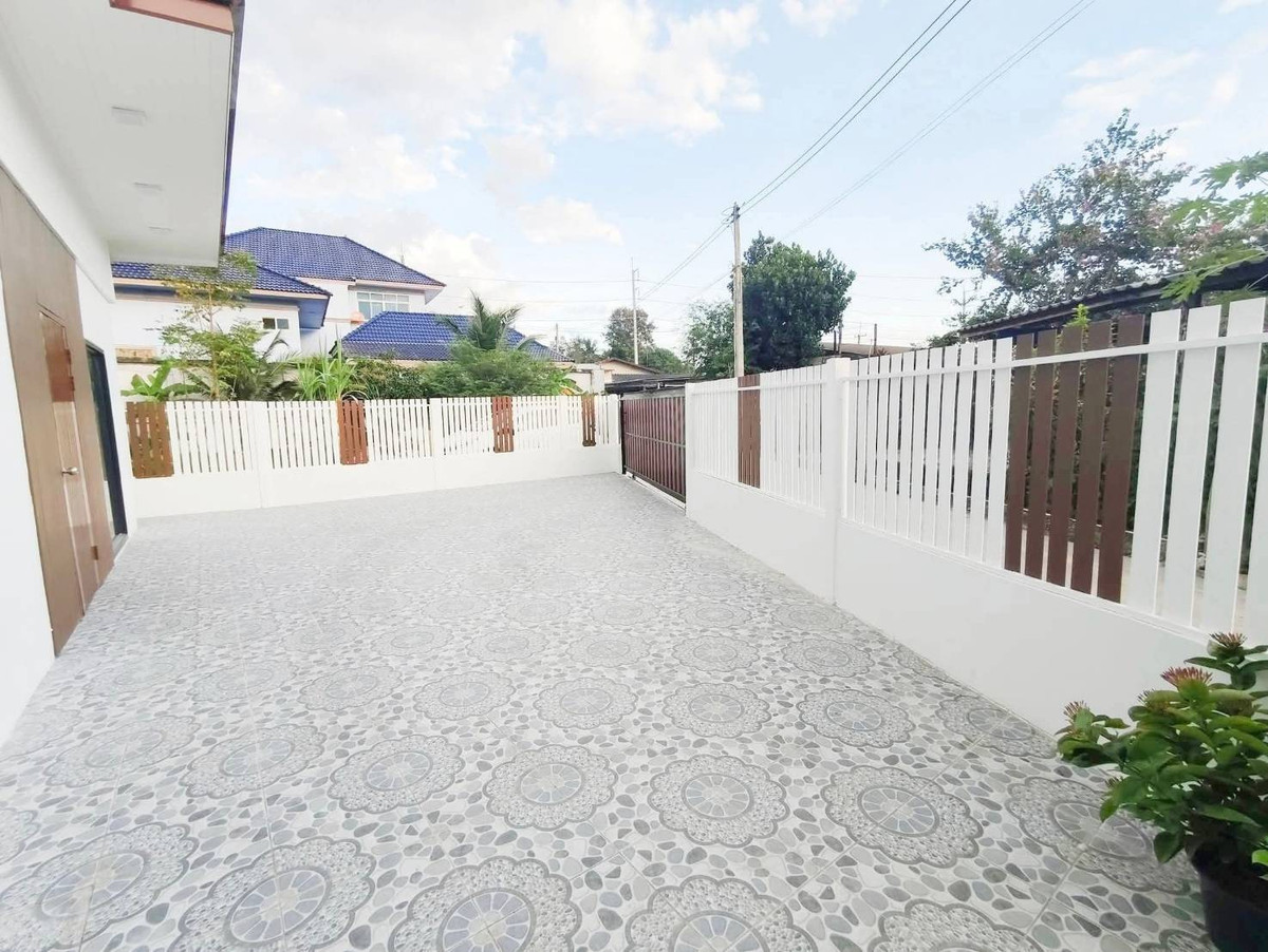 For SaleTownhomePattaya, Bangsaen, Chonburi : Saenrak Project 3 Townhouse / 2 Bedrooms (FOR SALE) AM013