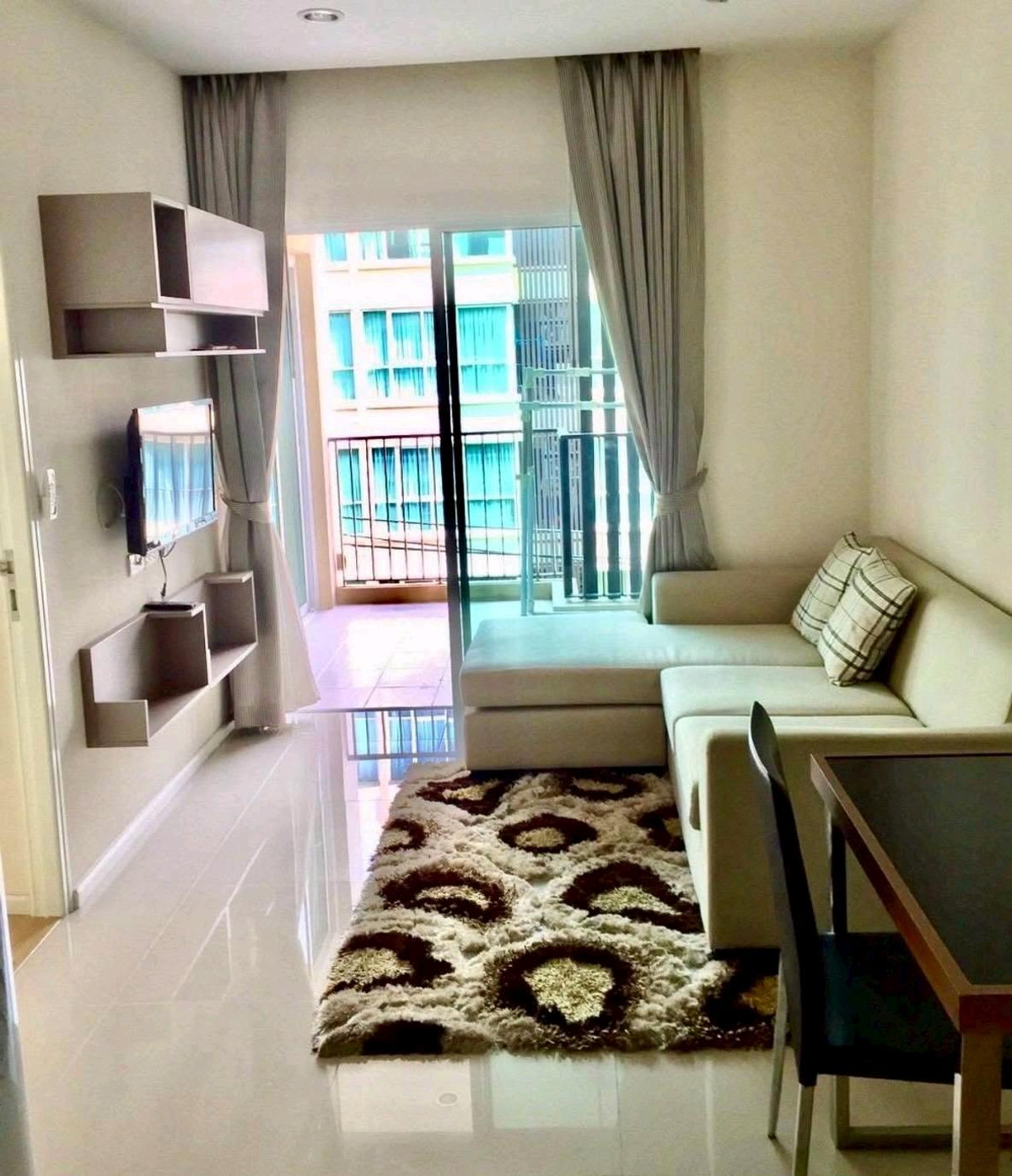 ขายคอนโดลาดพร้าว101 แฮปปี้แลนด์ : ✨🚆 ใกล้รถไฟฟ้า MRT สายสีเหลือง สถานีลาดพร้าว 101 (เดินทางสะดวก)