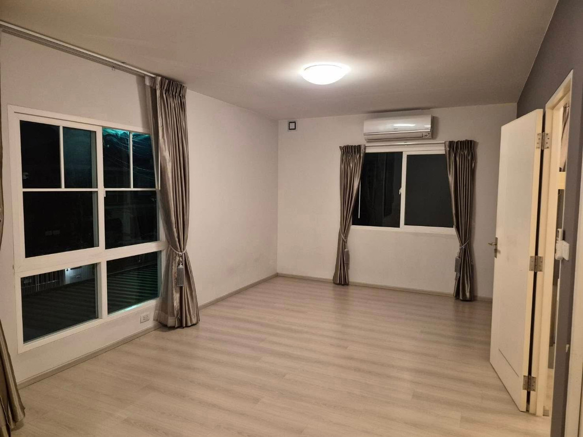 For RentHouseNawamin, Ramindra : 2-story house for rent, Prueklada Wongwaen - Hathairat Project (HR264)