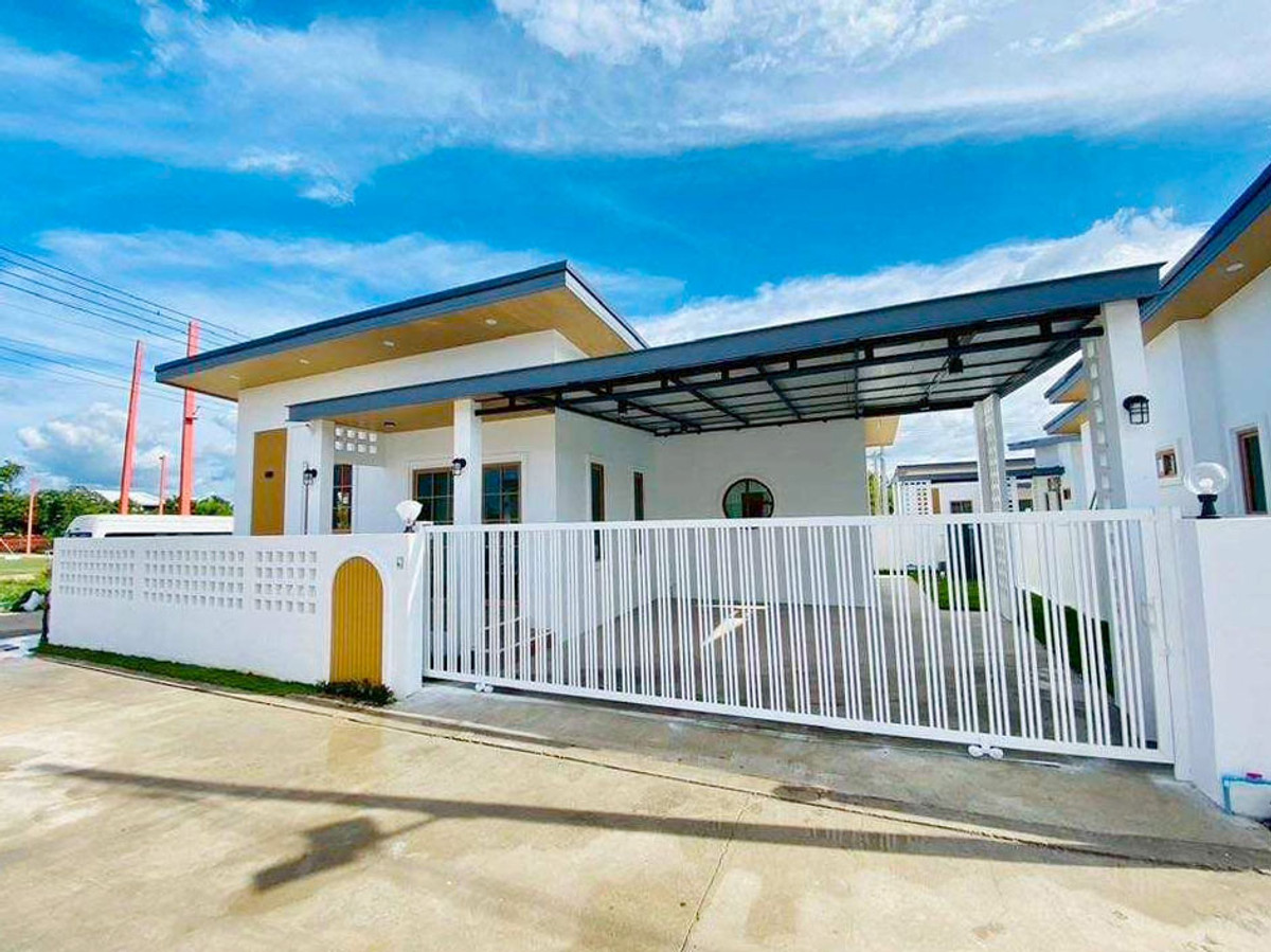 For RentHouseChiang Mai : Beautiful house for rent, 17,000 baht per month, Vachiralai School No.15H812