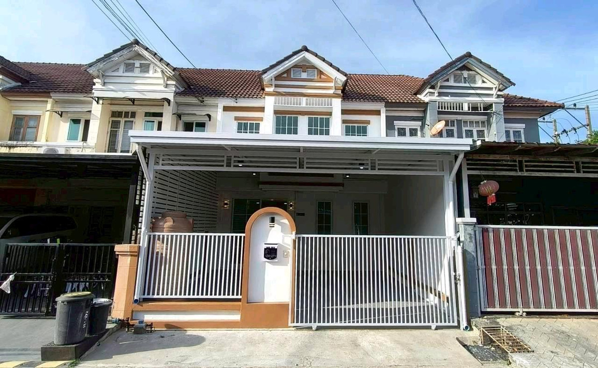 ขายทาวน์โฮมปทุมธานี รังสิต ธรรมศาสตร์ : #บ้านผ่อนตรงเจ้าของ #ซื้อได้ทุกอาชีพ ทำเลดี ใกล้สถานีคูคต ✅
🏠หมู่บ้านปิยวรารมย ์ลำลูกกา คลอง4