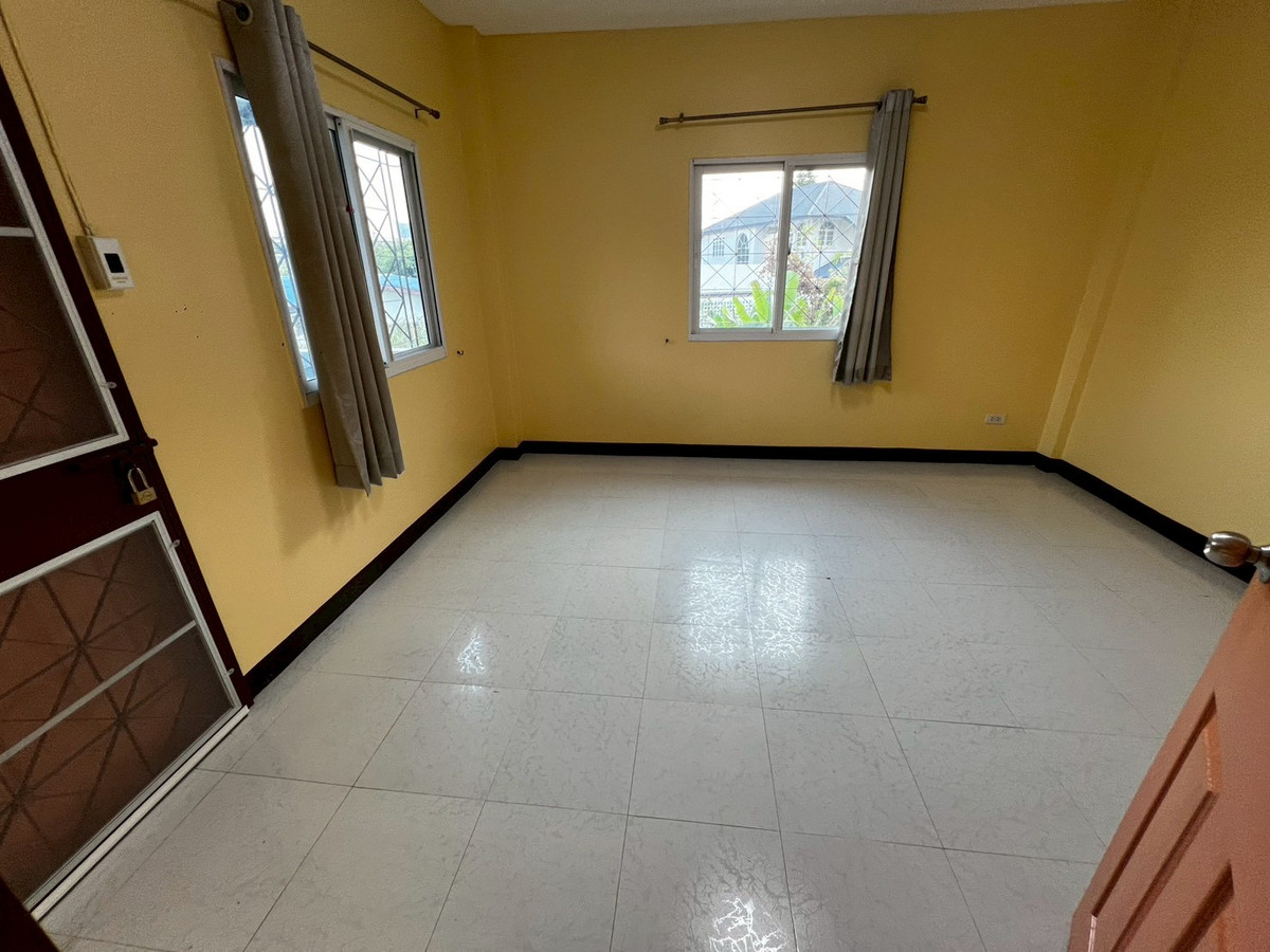 ให้เช่าบ้านสะพานควาย จตุจักร : บ้านพร้อมที่ดินใหญ่ 10นาที ถึงสวนจตุจักร ติดตลาดบองมาร์เช่ 3ห้องนอน รีโนเวทใหม่