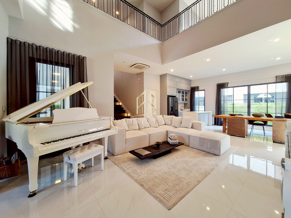 บ้านพัฒนาการ ศรีนครินทร์ : ขายหรือให้เช่า บ้านหรูสไตล์คฤหาสน์ นาราสิริ กรุงเทพกรีฑา 📞092-4252445 Narasiri Krungthep Kreetha