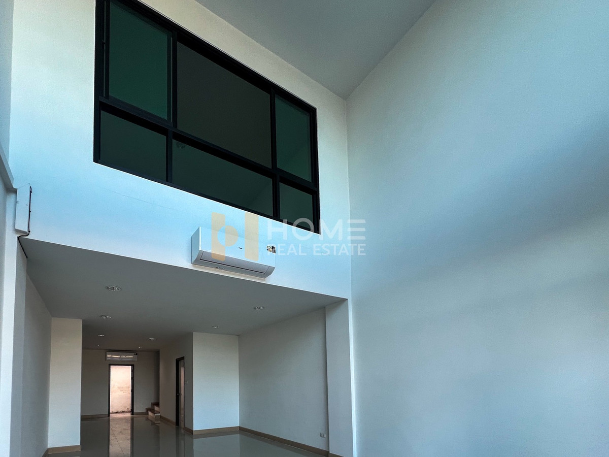 For RentHome OfficeMin Buri, Romklao : City Link Rama 9 - Srinakarin / 5 Bedrooms (FOR SALE) BZD096