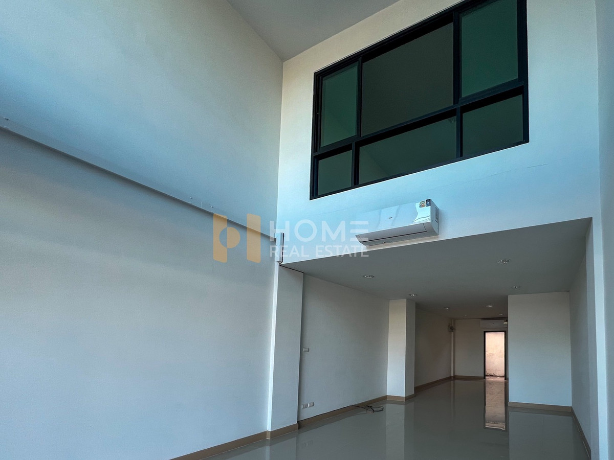For RentHome OfficeMin Buri, Romklao : City Link Rama 9 - Srinakarin / 5 Bedrooms (FOR SALE) BZD096
