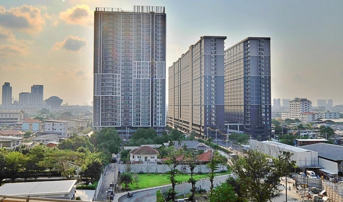 For RentCondoBang Sue, Wong Sawang, Tao Pun : ✅ Available! Ready to Move-in ! 🌟 Cheapest for Rent! 7500 THB/month 🛏 Studio 📏 28 sq.m. 🏙 Building D = 10th Fl. 🚫 No Co-Agent