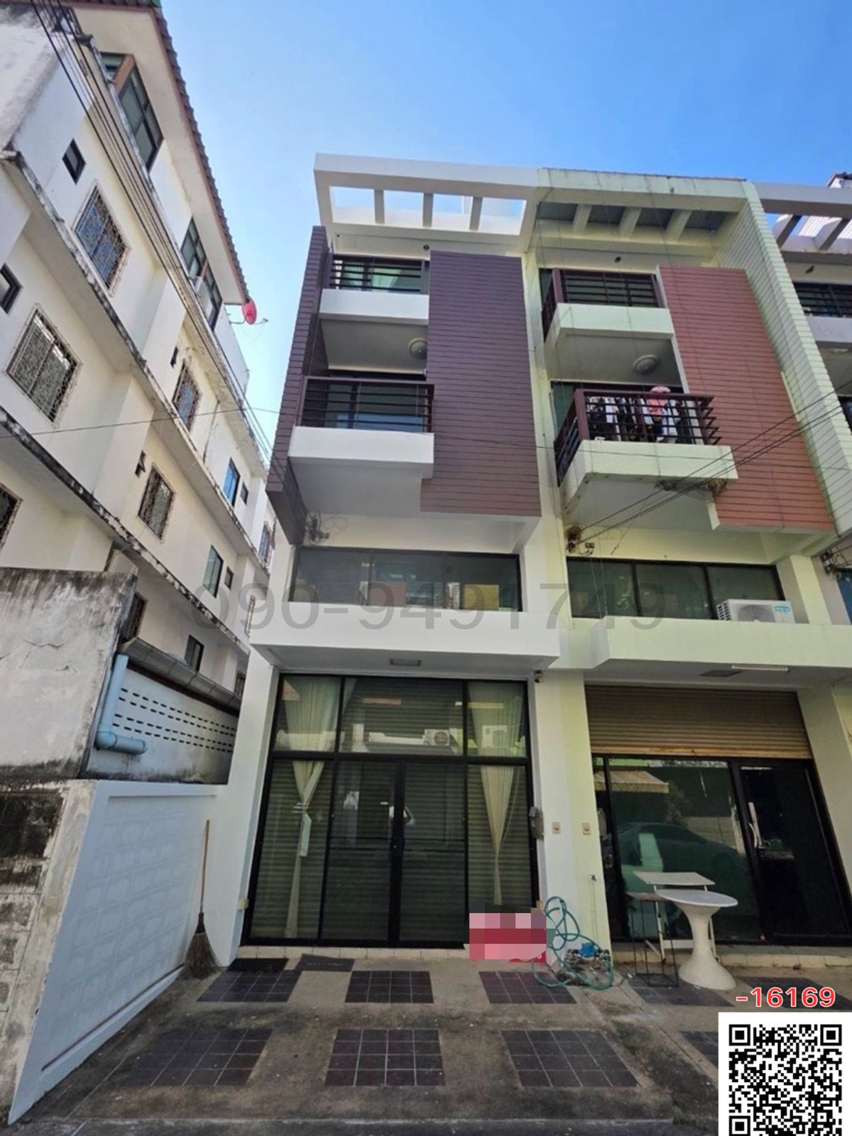 ให้เช่าโฮมออฟฟิศนวมินทร์ รามอินทรา : เช่า โฮมออฟฟิศ 3.5 ชั้น หน้าหมู่บ้านสราญสิริ ปัญญาอินทรา