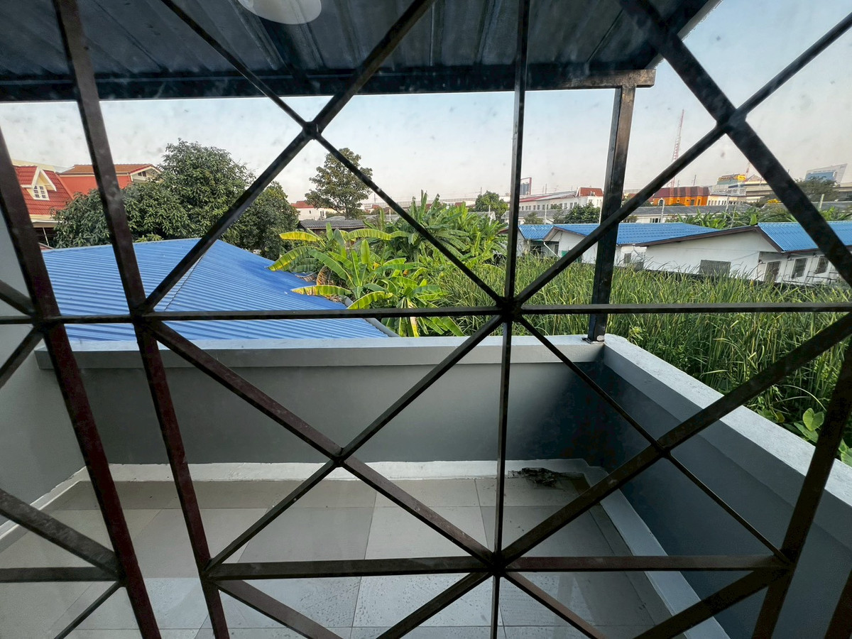 ให้เช่าบ้านสะพานควาย จตุจักร : บ้านพร้อมที่ดินใหญ่ 10นาที ถึงสวนจตุจักร ติดตลาดบองมาร์เช่ 3ห้องนอน รีโนเวทใหม่