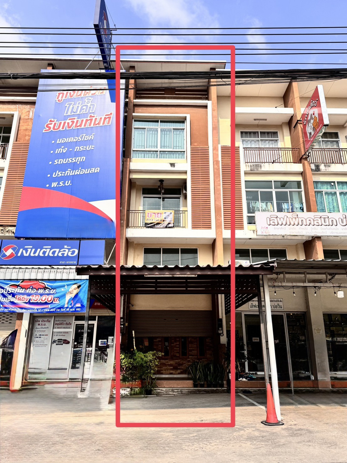 ขายอาคารพาณิชย์ศรีราชา แหลมฉบัง บ้านบึง : ทำเลหลัก คนผ่านทั้งวัน พร้อมเปิดกิจการทันที 🔥 เดอะ พอยท์ บ่อวิน / 3 ชั้น (ขาย), The Point Bowin / 3 Storey (FOR SALE) YEAN072