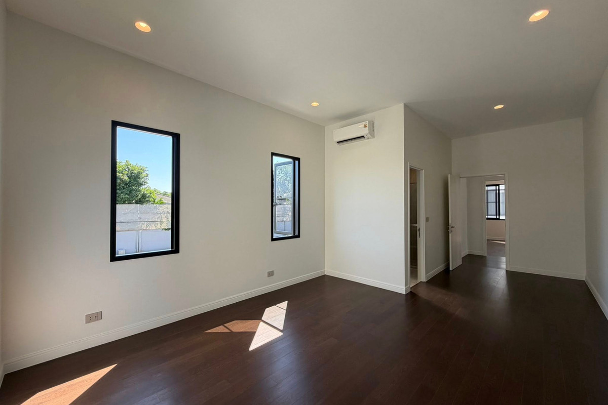 For RentHouseKasetsart, Ratchayothin : Luxury house for rent Large new house, 4 bedrooms, 378 sq m.