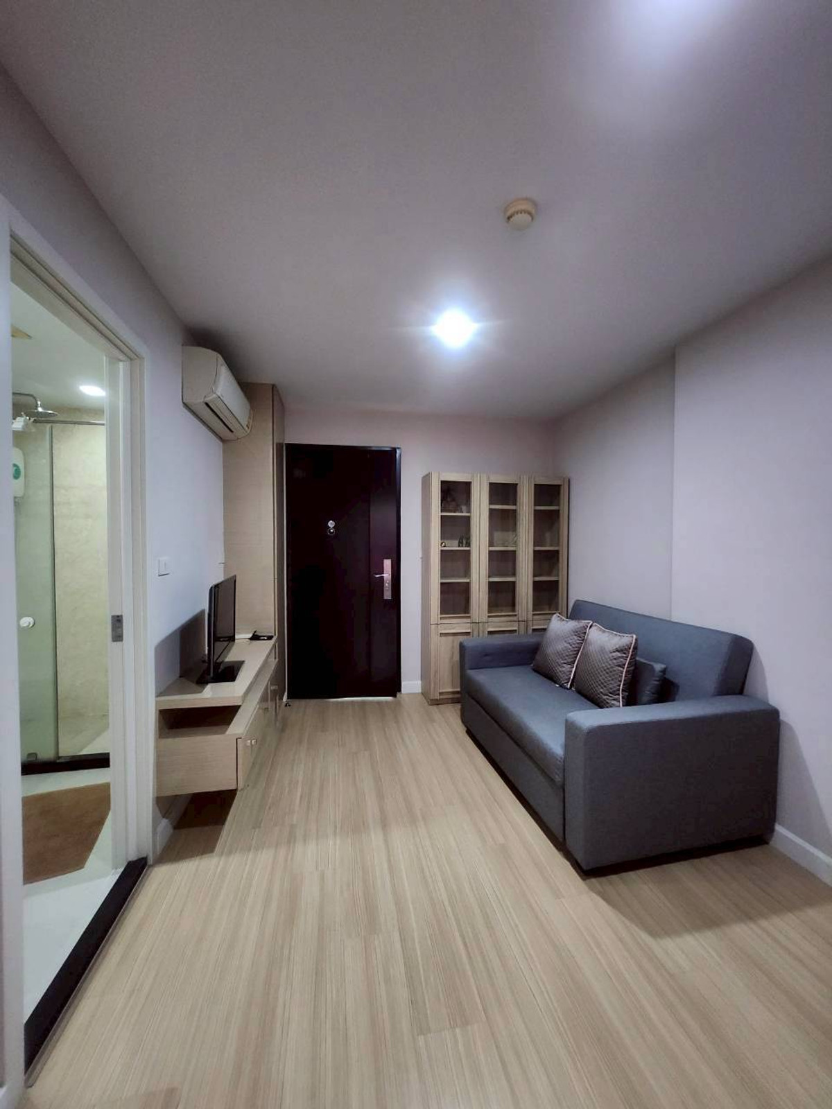 ขายคอนโดอ่อนนุช อุดมสุข : ด่วน 🔥 ขาย1ห้องนอน 1ห้องน้ำ ครัวปิด ห้องใหญ่ มี walk in closet ว่างพร้อมดู 