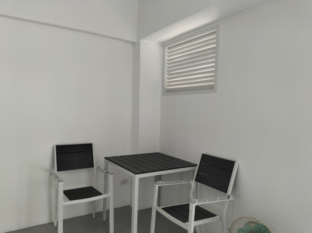 ขายคอนโดแจ้งวัฒนะ เมืองทอง : ขายคอนโด Twin Tower  เฟอร์นิเจอร์พร้อม ใหม่ถอดกล่อง ขนาด 30 ตร.ม. | ราคา 700,000 บาท