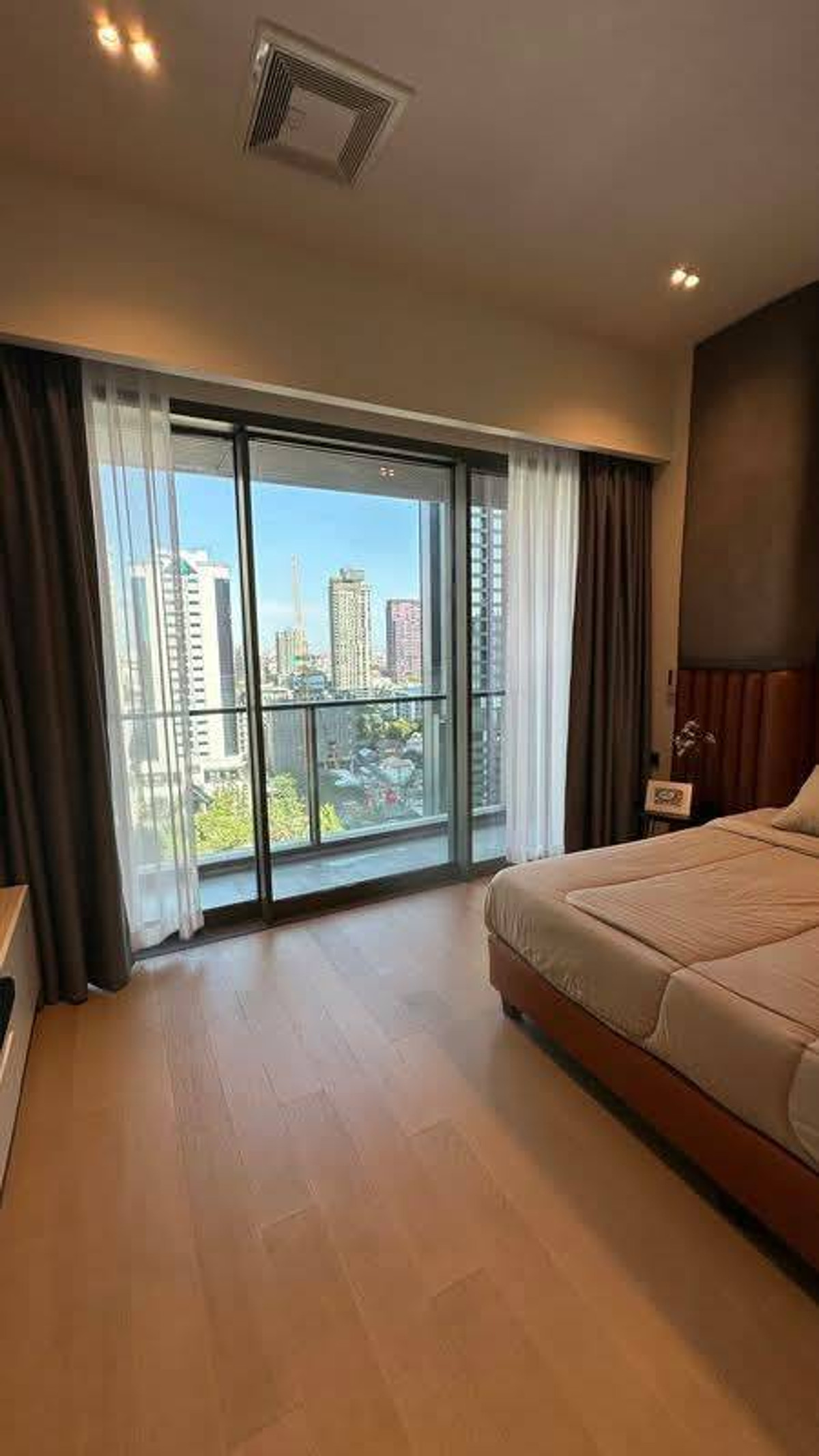 For SaleCondoSukhumvit, Asoke, Thonglor : The Strand Thonglor Ultra-Luxury 1-Bedroom Residence Next to BTS Thonglor Please call: 062-496-6454
