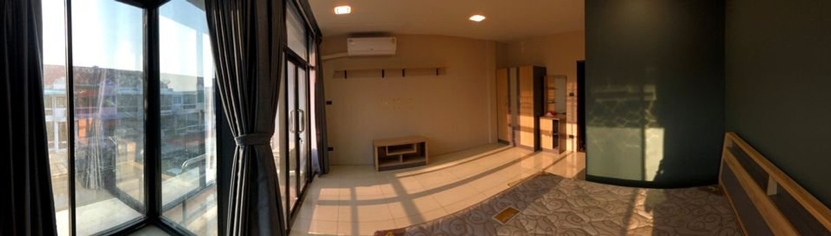 ให้เช่าบ้านบางซื่อ วงศ์สว่าง เตาปูน : บ้านให้เช่า ตรงข้ามตลาด บองมาร์เช่ 4ชั้น 5ห้องนอน 5ห้องน้ำ มีห้องแม่บ้าน