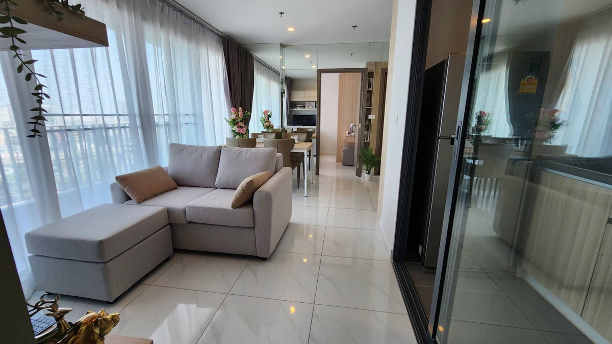 For RentCondoBangna, Bearing, Lasalle : Condo for Rent: Ideo O2 Near BTS Bang Na (approx. 300 meters)