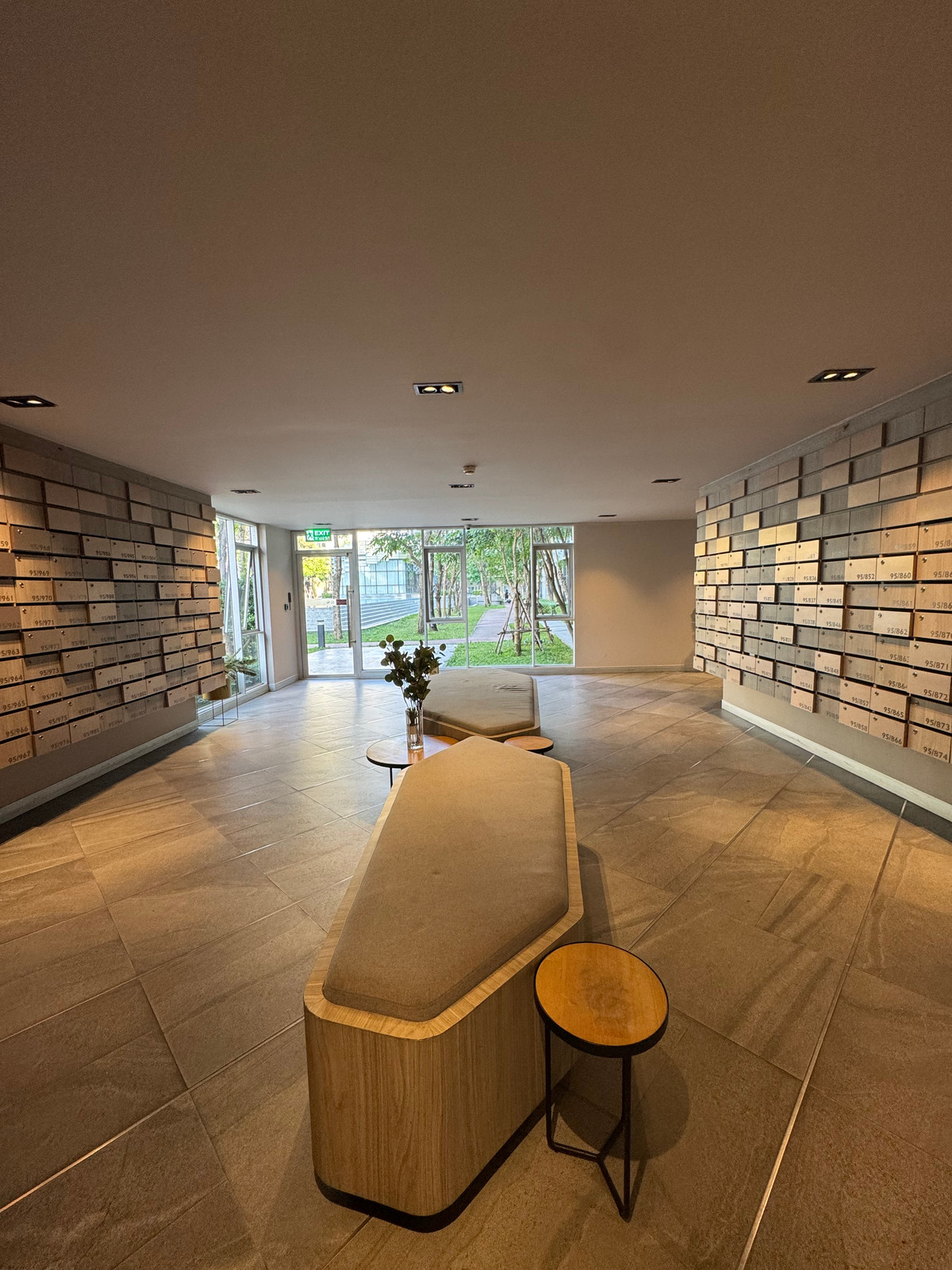 ให้เช่าคอนโดปทุมธานี รังสิต ธรรมศาสตร์ : ✅ ว่าง! พร้อมเข้าอยู่ Plum ALIVE 2 🌟 ค่าเช่าถูก! 7,500 บาท/เดือน 🛏 1 ห้องนอนบานสไลด์ 📏 26 ตร.ม. 🏙️ ตึก D ชั้น 6 🚫 ไม่รับ Co-Agent