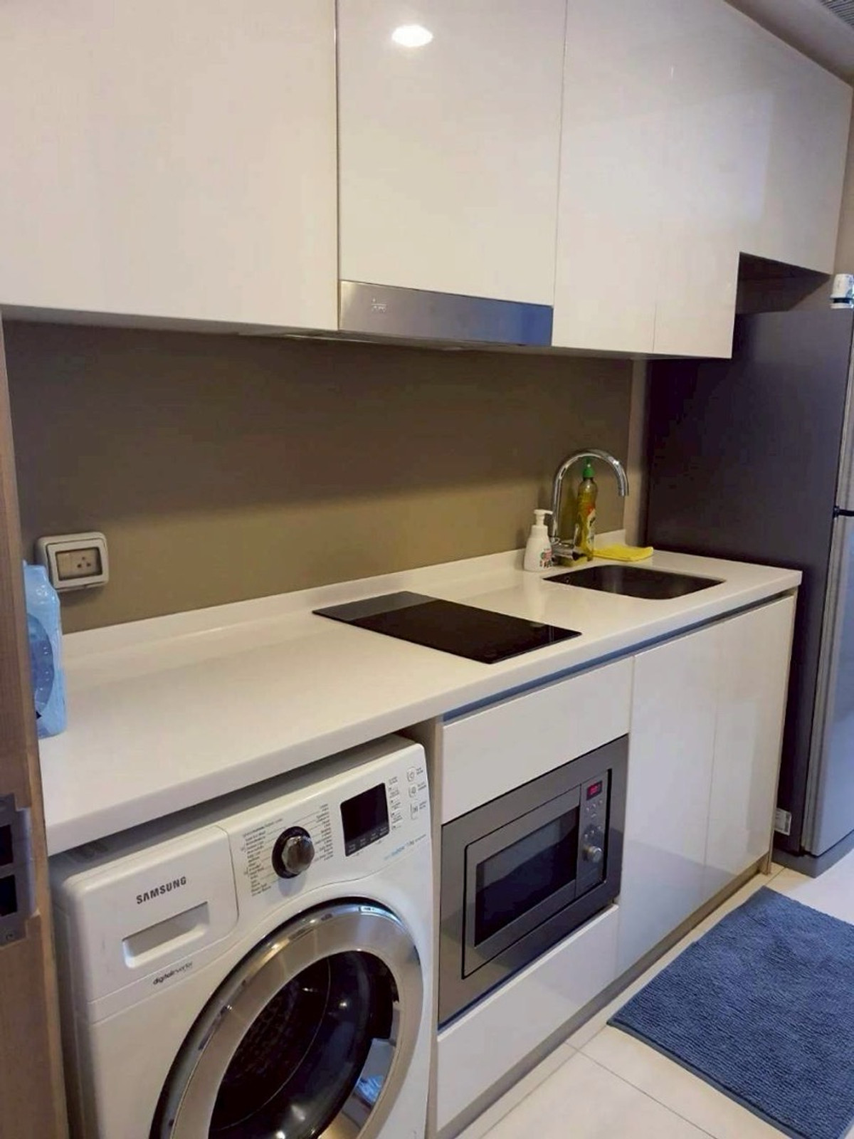 ขายคอนโดพัทยา บางแสน ชลบุรี สัตหีบ : ริเวียร่า วงศ์อมาร์ต ตึก เอ 