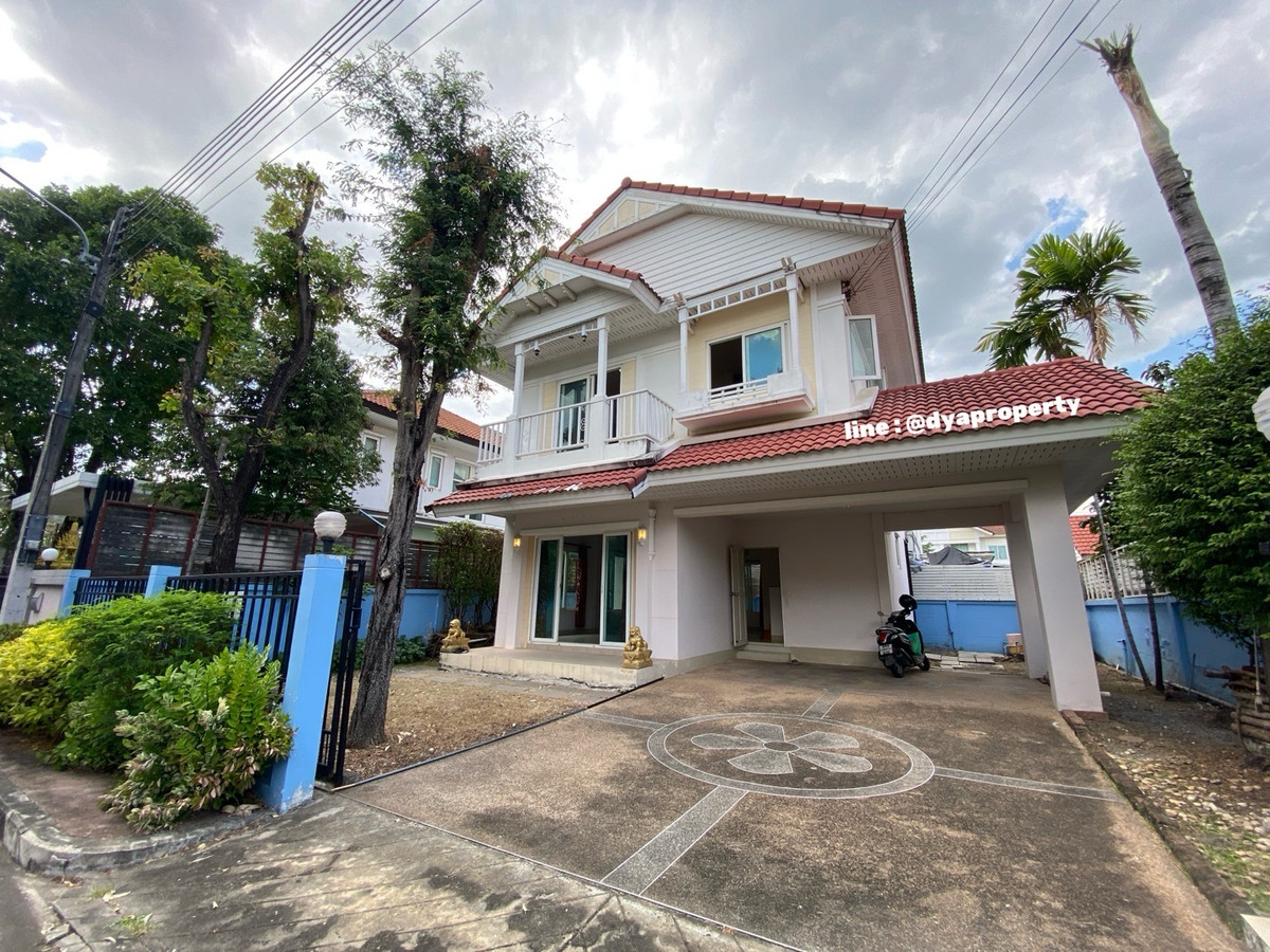 For RentHouseRama5, Ratchapruek, Bangkruai : 2-story detached house for rent, Maneerin Lake and Park Village, Ratchaphruek-Tiwanon, Road 345, can raise animals, closed system, can register a company.