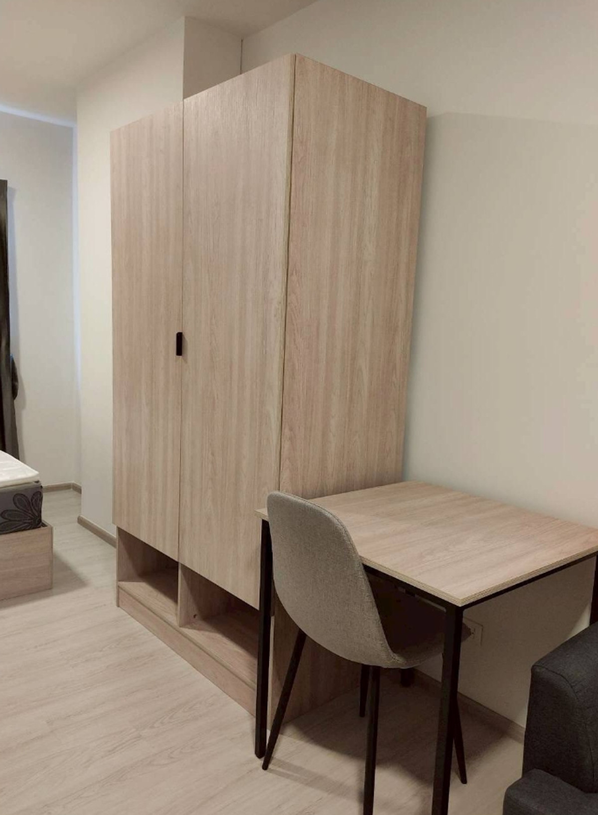 For RentCondoVipawadee, Don Mueang, Lak Si : Room available, ready to move in, Plum Condo Chaengwattana-Don Mueang, Building B, 7th floor (23 sq m.), price 8,000/month.