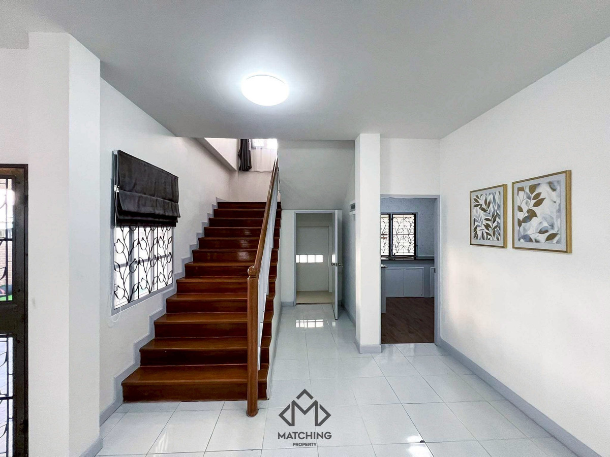 ให้เช่าบ้านวิภาวดี ดอนเมือง หลักสี่ : บ้านเดี่ยว 2 ชั้น รีโนเวทใหม่ เฟอร์ใหม่ ใกล้สนามบินดอนเมือง 3 นอน 3 น้ำ 2 จอด / Tel: 098-6542399