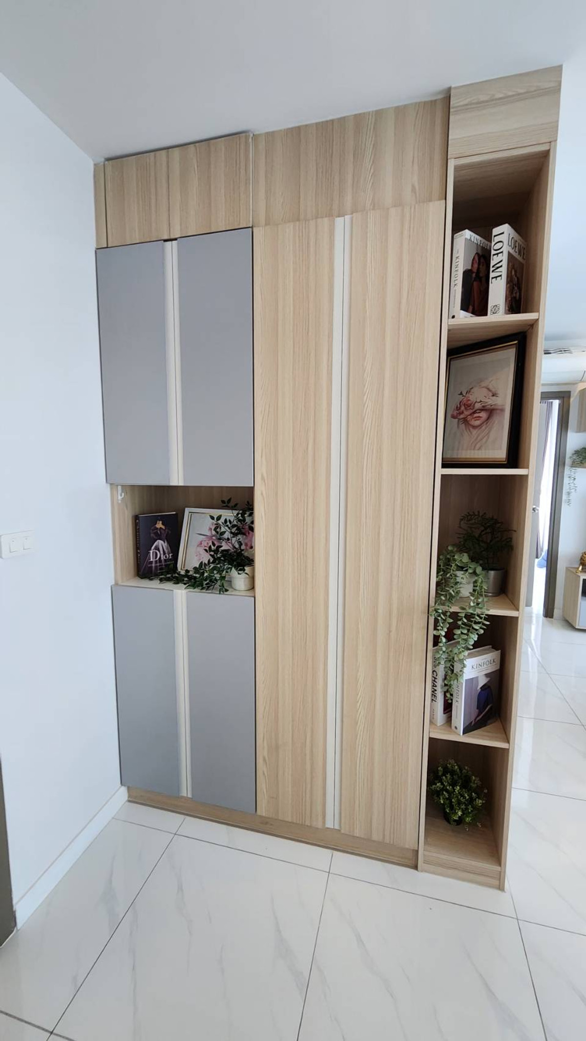 For RentCondoBangna, Bearing, Lasalle : Condo for Rent: Ideo O2 Near BTS Bang Na (approx. 300 meters)