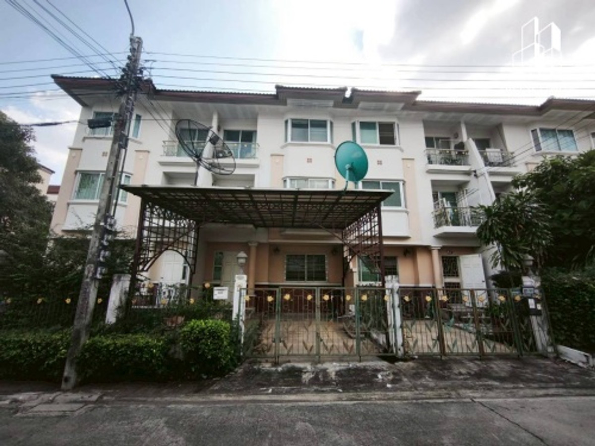 For SaleHouseKasetsart, Ratchayothin : 3-story townhome, Supalai Parkville 2 Project, Phahonyothin 48.