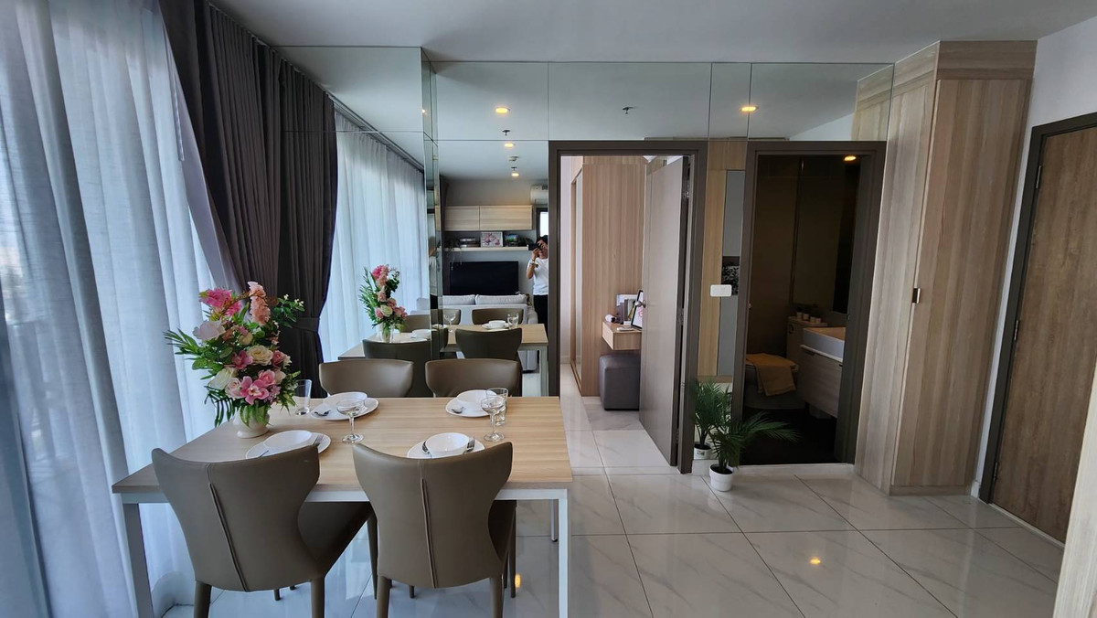 For RentCondoBangna, Bearing, Lasalle : Condo for Rent: Ideo O2 Near BTS Bang Na (approx. 300 meters)