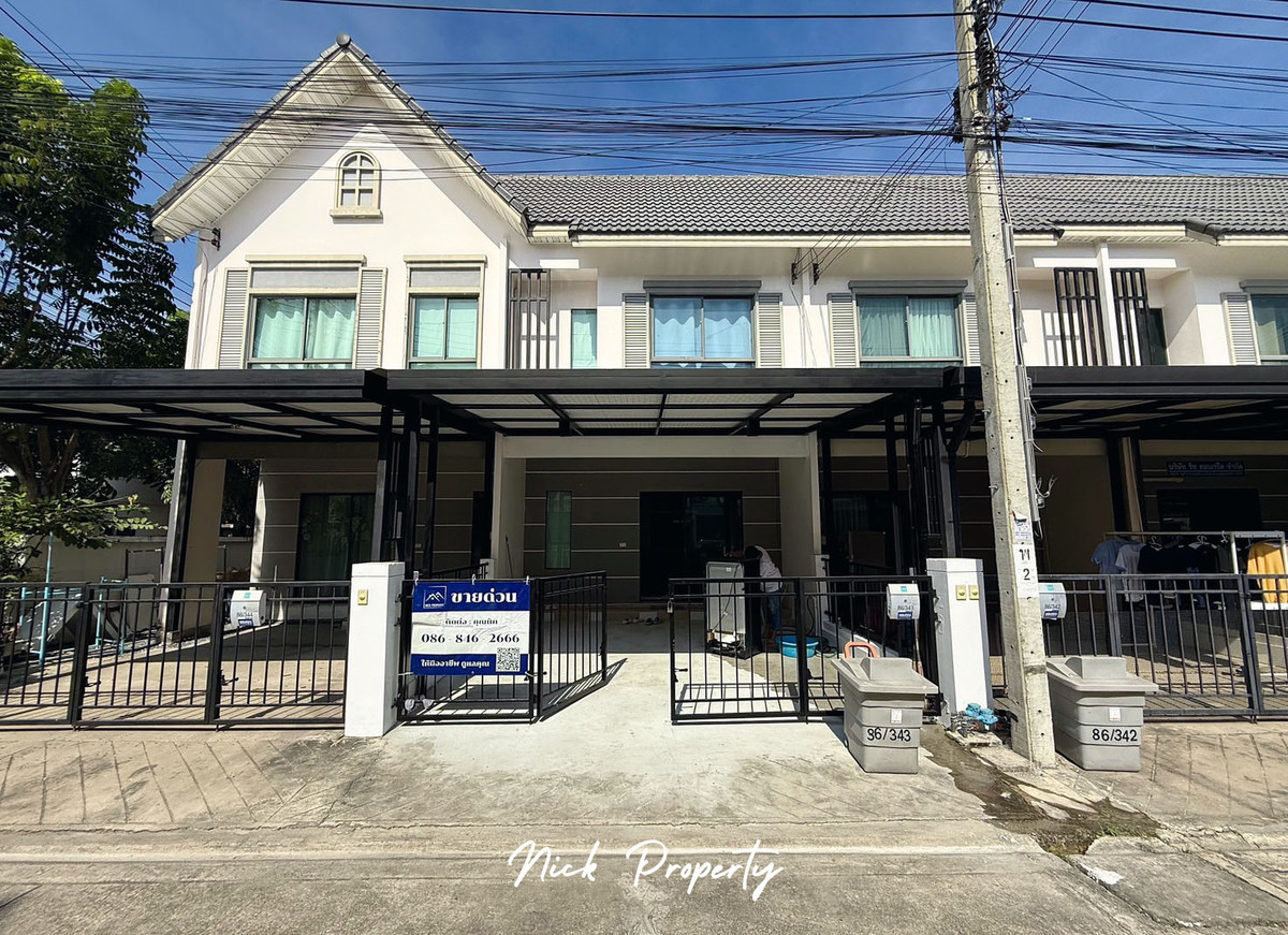 ขายทาวน์โฮมบางนา แบริ่ง ลาซาล : MODI Villa โมดิ วิลล่า : บางนา (เอแบค) - สัมผัสชีวิตเหนือระดับ เชื่อมชีวิตให้ใกล้ชิดเมืองได้มากกว่า กับทาวน์โฮม สไตล์ยุโรปลงตัวสำหรับทุกไลฟ์สไตล์ บ้านสวยพร้อมอยู่ ขายถูกที่สุดในโครงการ