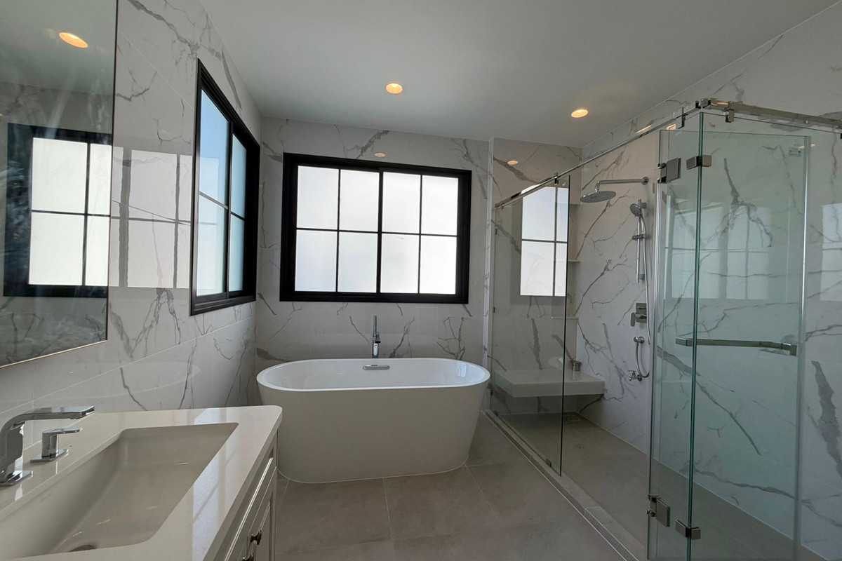 For RentHouseKasetsart, Ratchayothin : Luxury house for rent Large new house, 4 bedrooms, 378 sq m.