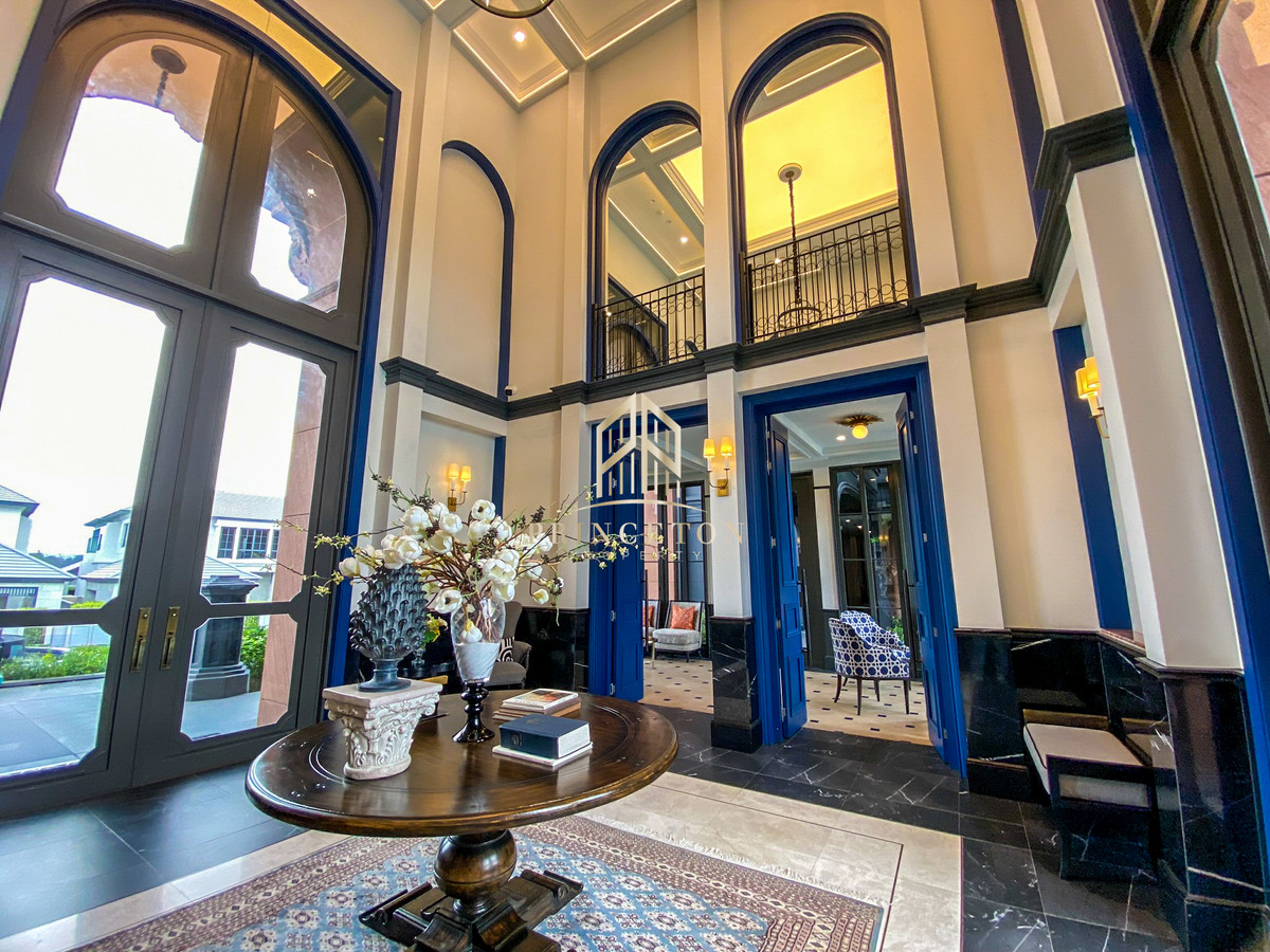 บ้านพัฒนาการ ศรีนครินทร์ : ขายหรือให้เช่า บ้านหรูสไตล์คฤหาสน์ นาราสิริ กรุงเทพกรีฑา 📞092-4252445 Narasiri Krungthep Kreetha