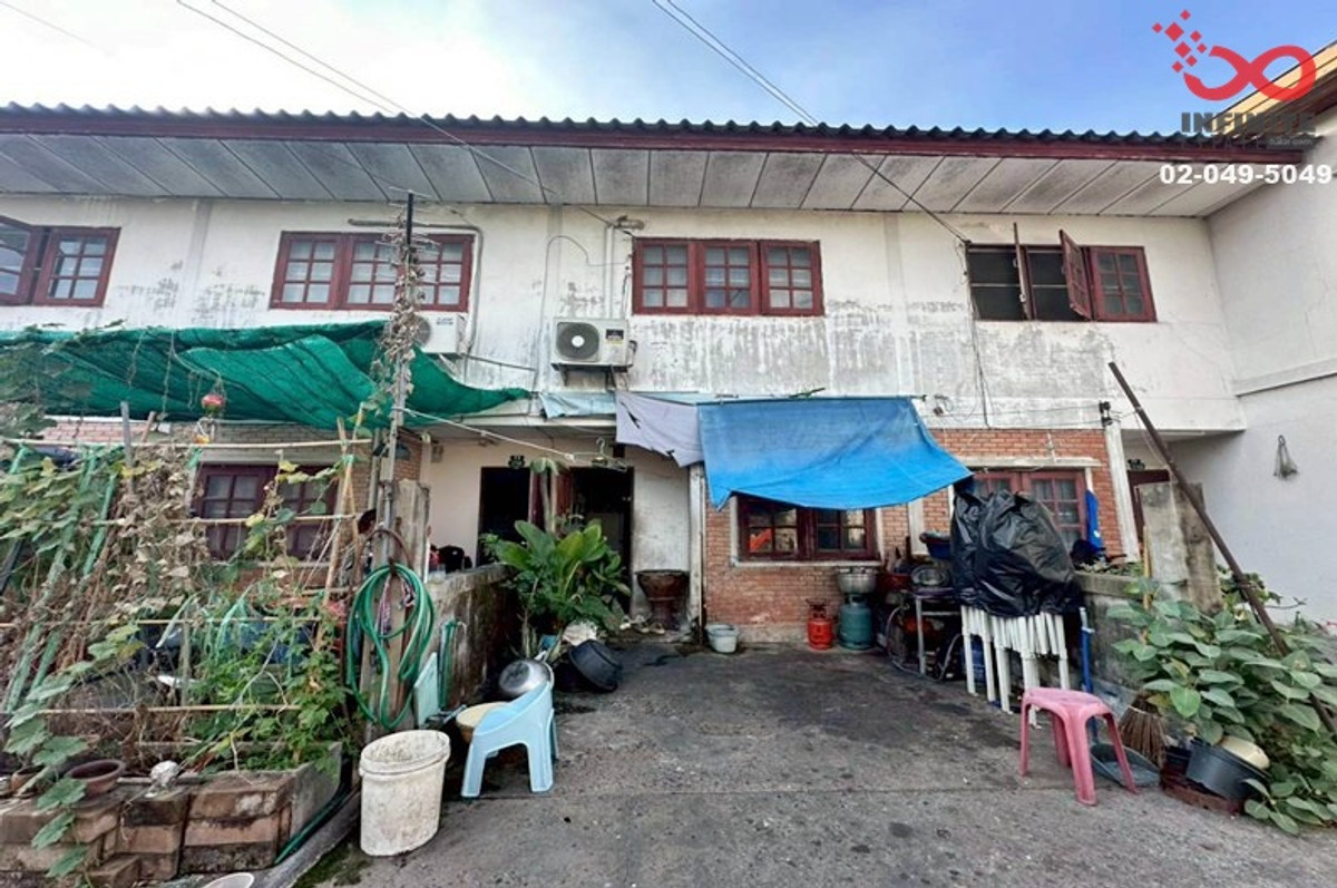 For SaleTownhomeBang Sue, Wong Sawang, Tao Pun : Townhouse for sale, 2 floors, 5 houses next to each other, Pracharat 20, Nonthaburi, 104 sq m, near MRT.