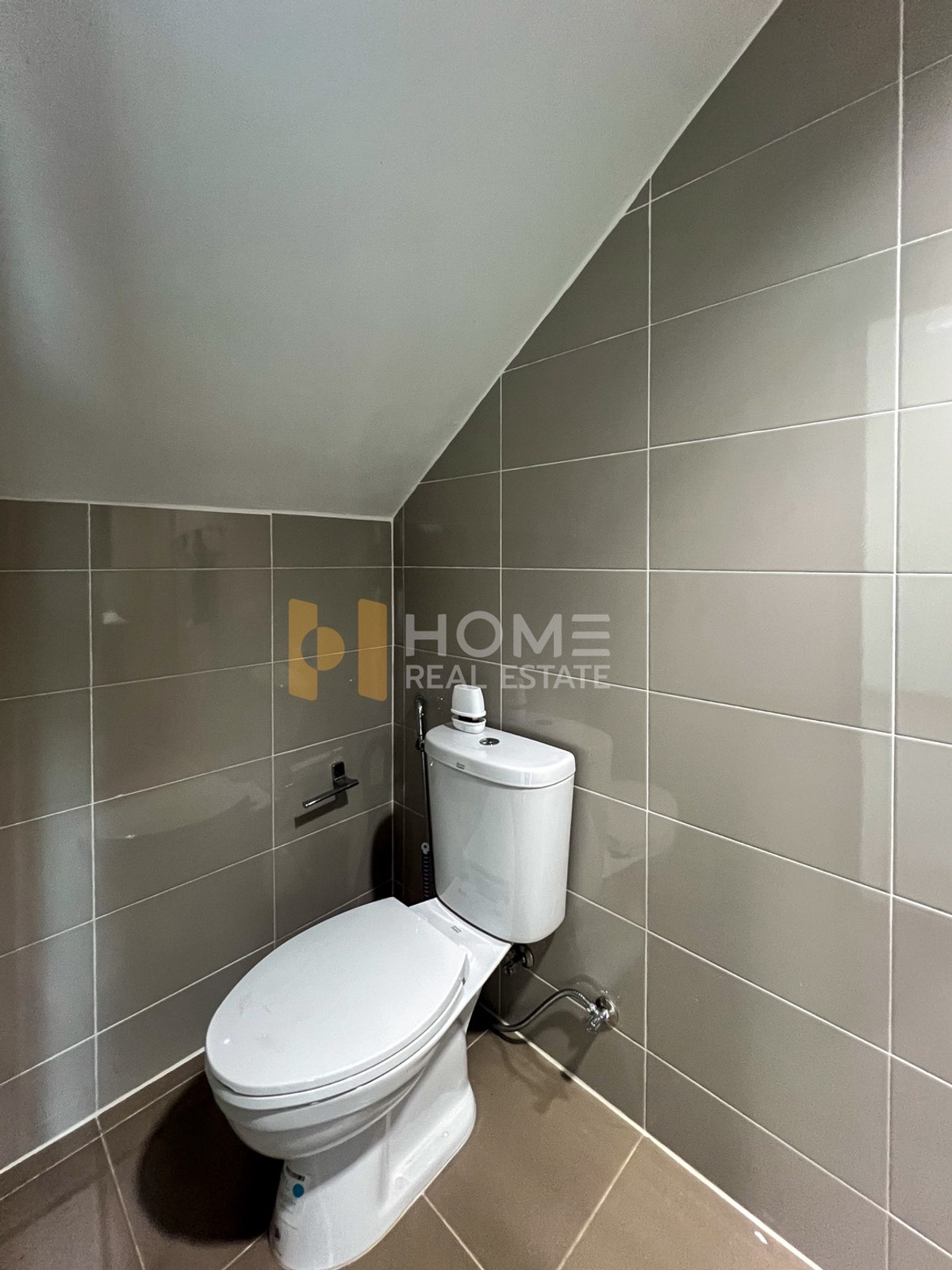 For RentHome OfficeMin Buri, Romklao : City Link Rama 9 - Srinakarin / 5 Bedrooms (FOR SALE) BZD096