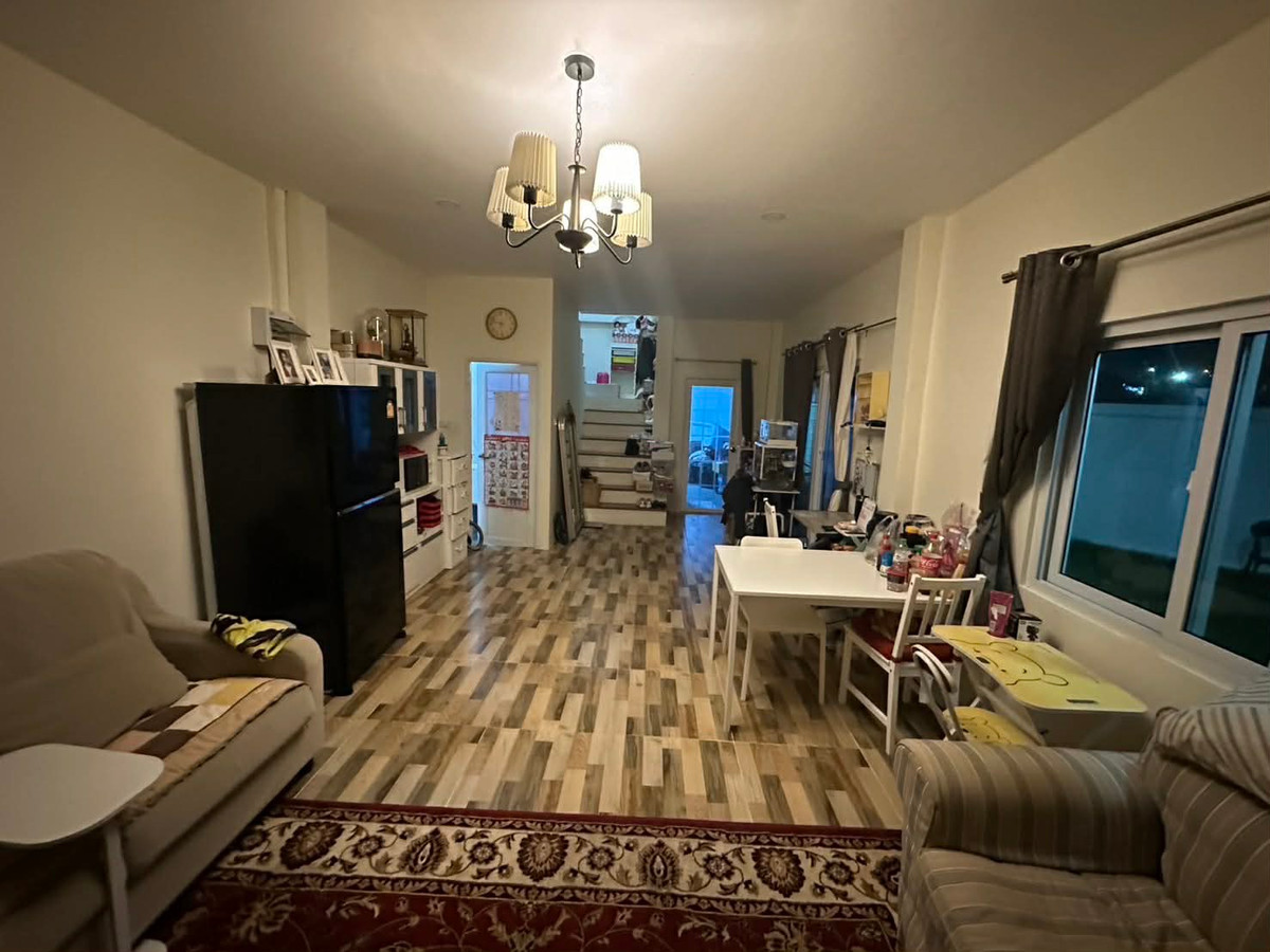 For SaleHousePattaya, Bangsaen, Chonburi : Eakmongkol 4 / 2 Bedrooms (SALE WITH TENANT) AM001