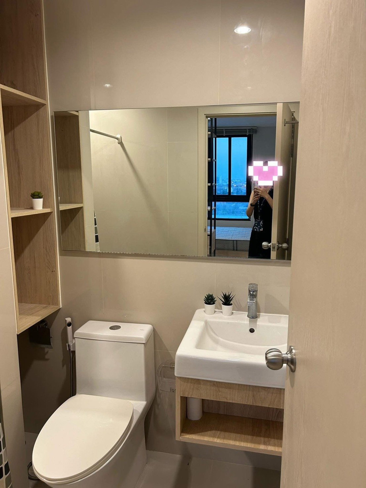 ให้เช่าคอนโดพัฒนาการ ศรีนครินทร์ : ให้เช่า 📍 Nue Noble Srinakarin - Lasalle 📍 เฟอร์นิเจอร์ และ เครื่องใช้ไฟฟ้าครบ ใกล้ MRT ศรีลาซาล